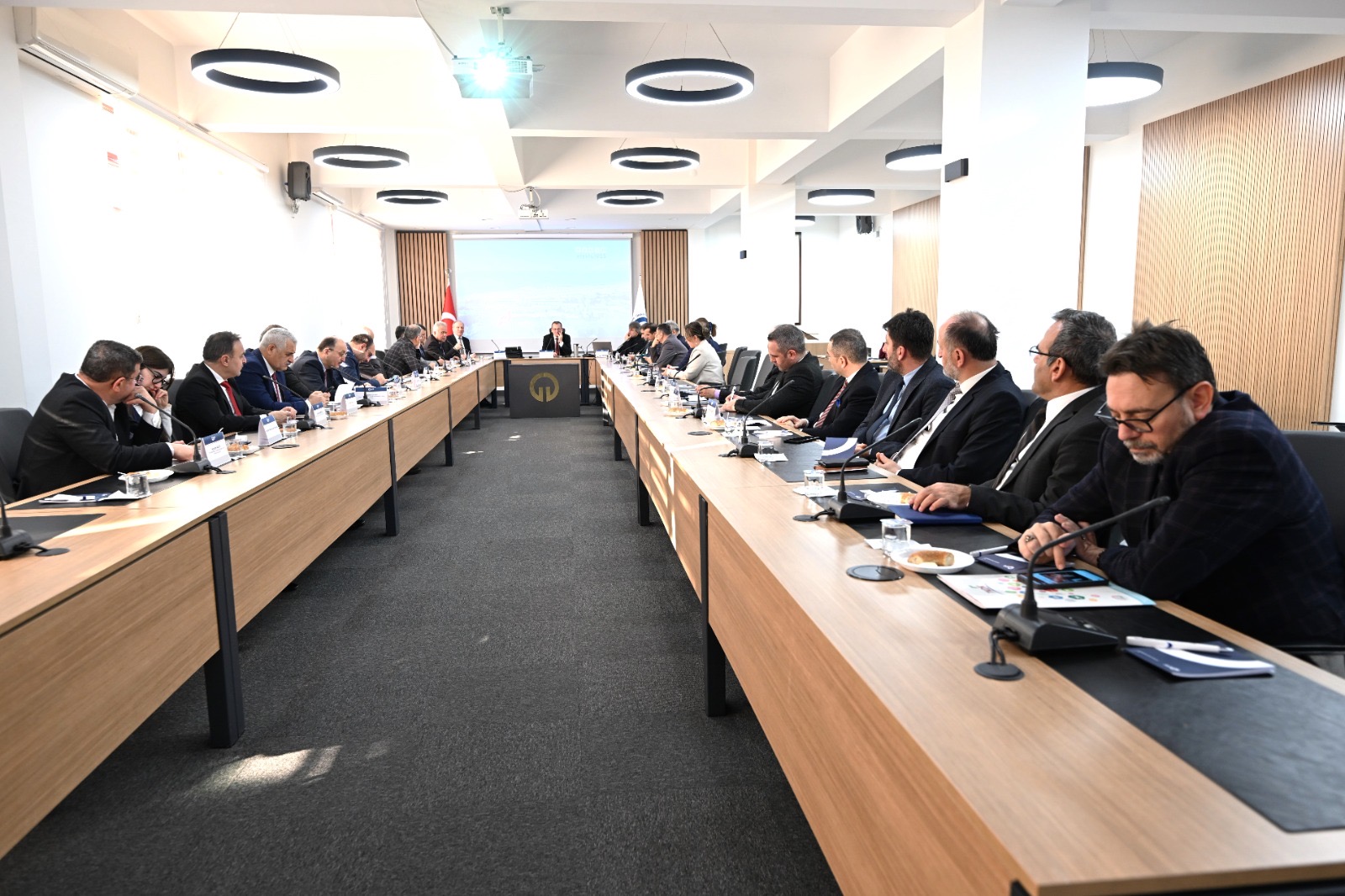 F46820C9 856D 41C4 8129 51C24F2A26Ea