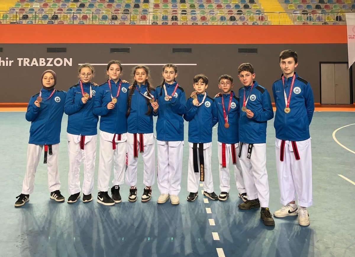 117F8A02 3D5D 48Fa B8C1 869Fe0221624