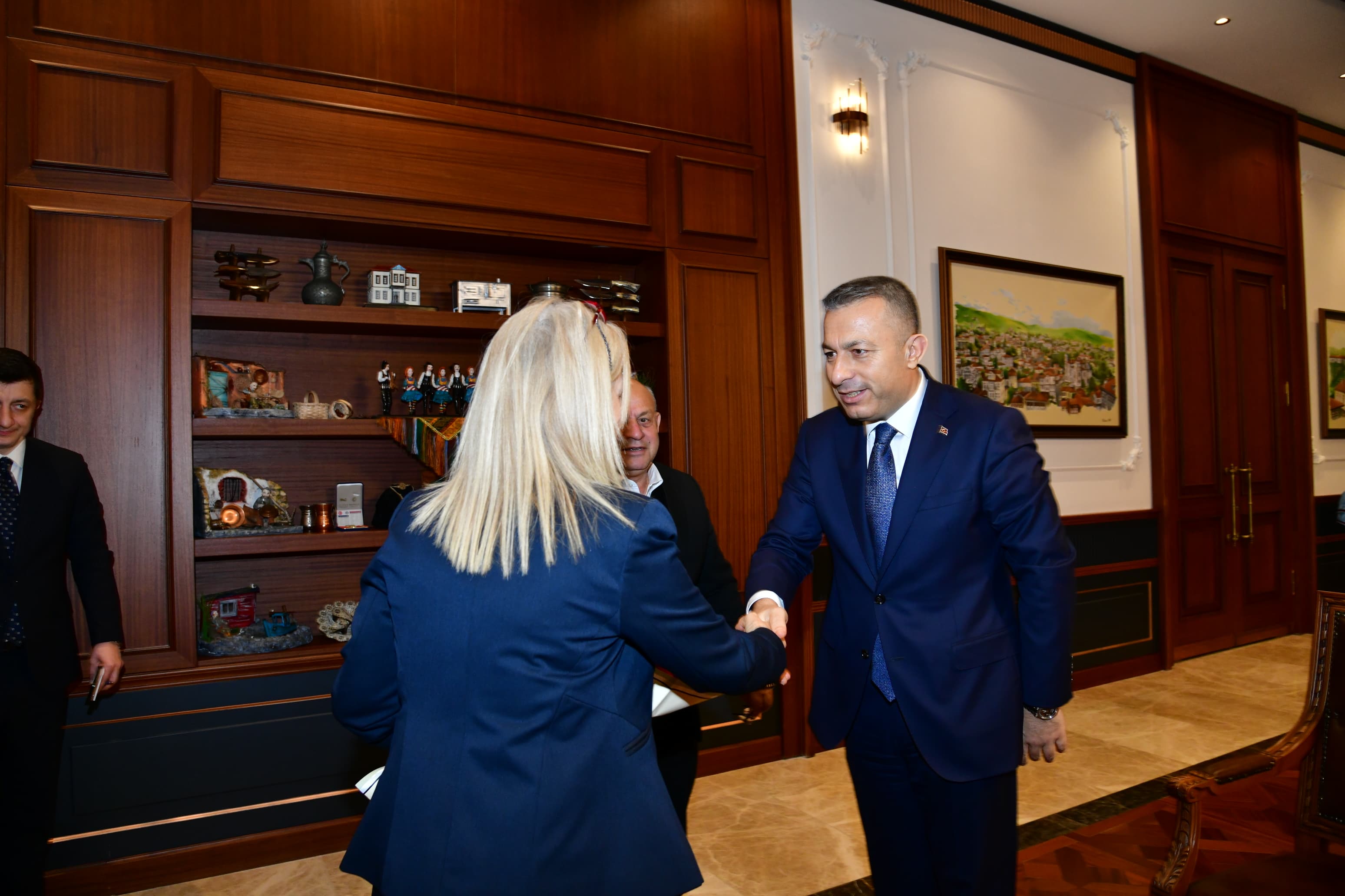 2E92Ab43 Ac1E 444A Aea2 8B3586D08262