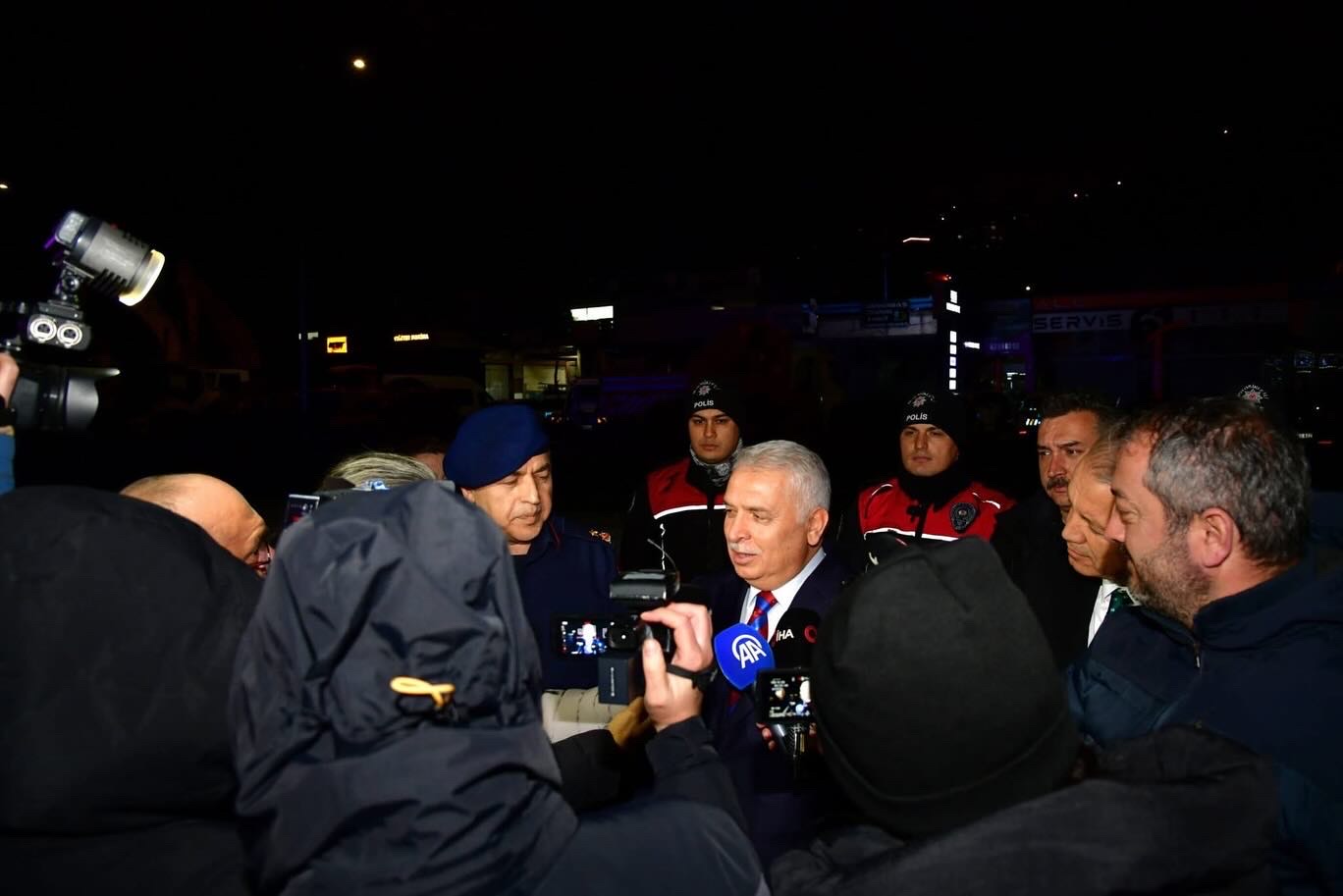 365738 B9 2 A A C 4 A0 B A7 B9 49 A F95 A D3816