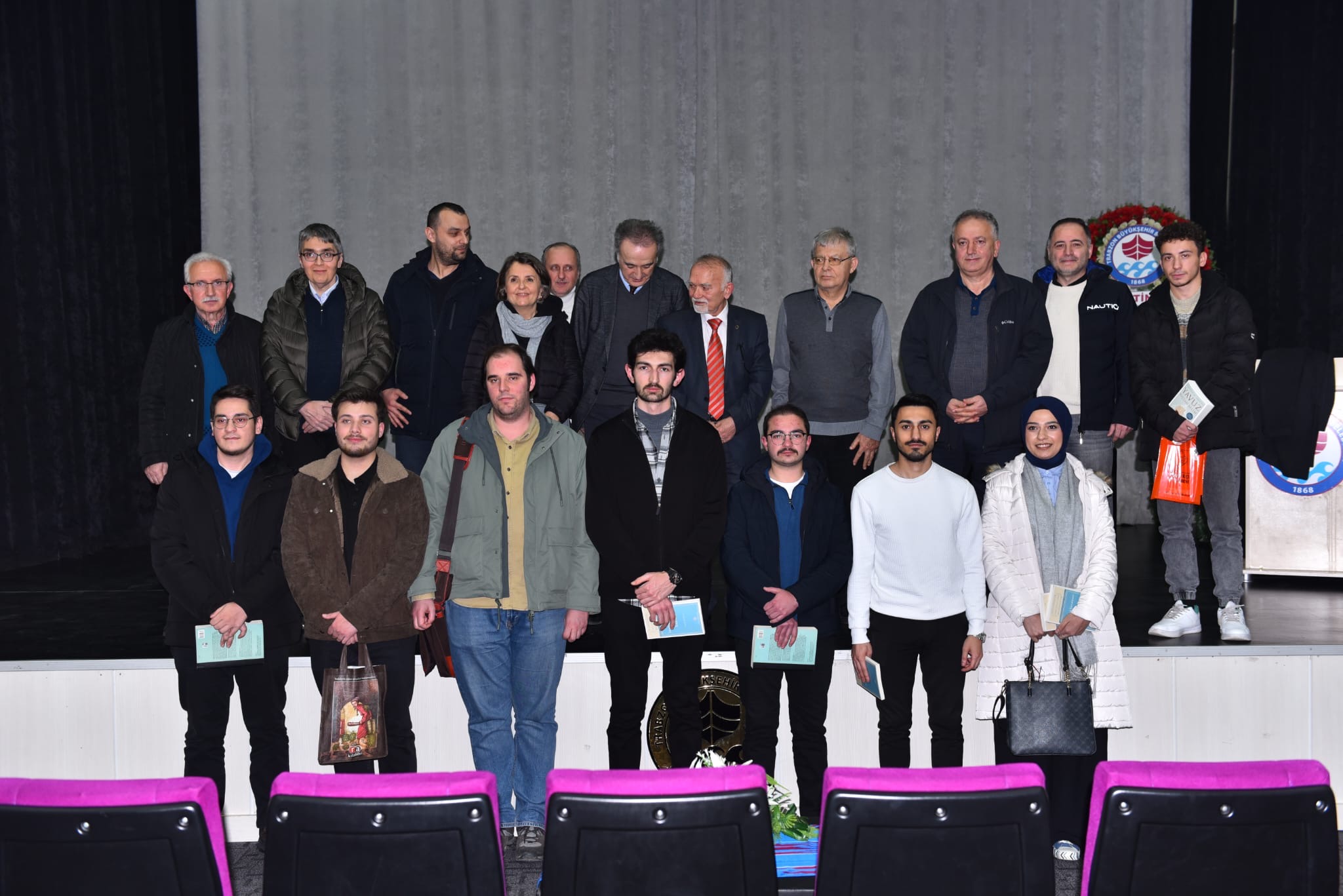 3D76F9C2 08Db 409C B6Be Efd35Eefd4Ad