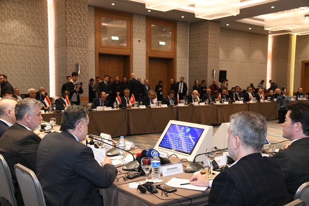 46 B0998 C 3 E B2 4793 B B B5 479 B0 A B4299 D