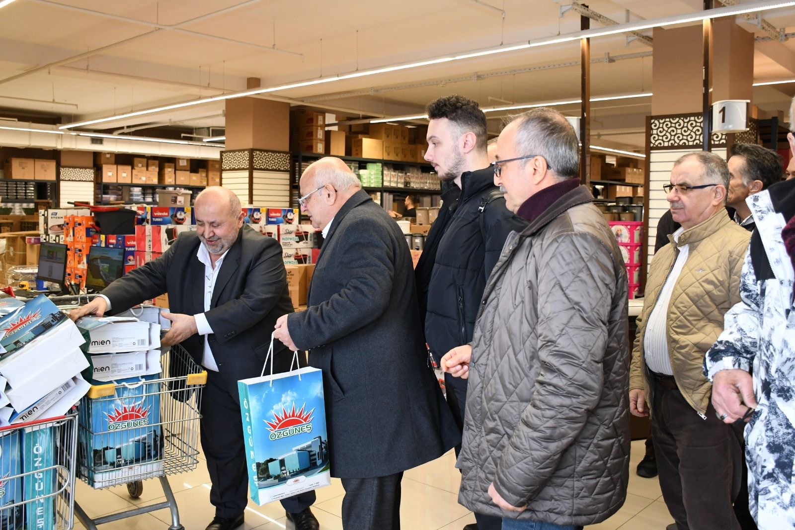 505C8Bfd B00C 4121 Af99 Bf525C747B3A