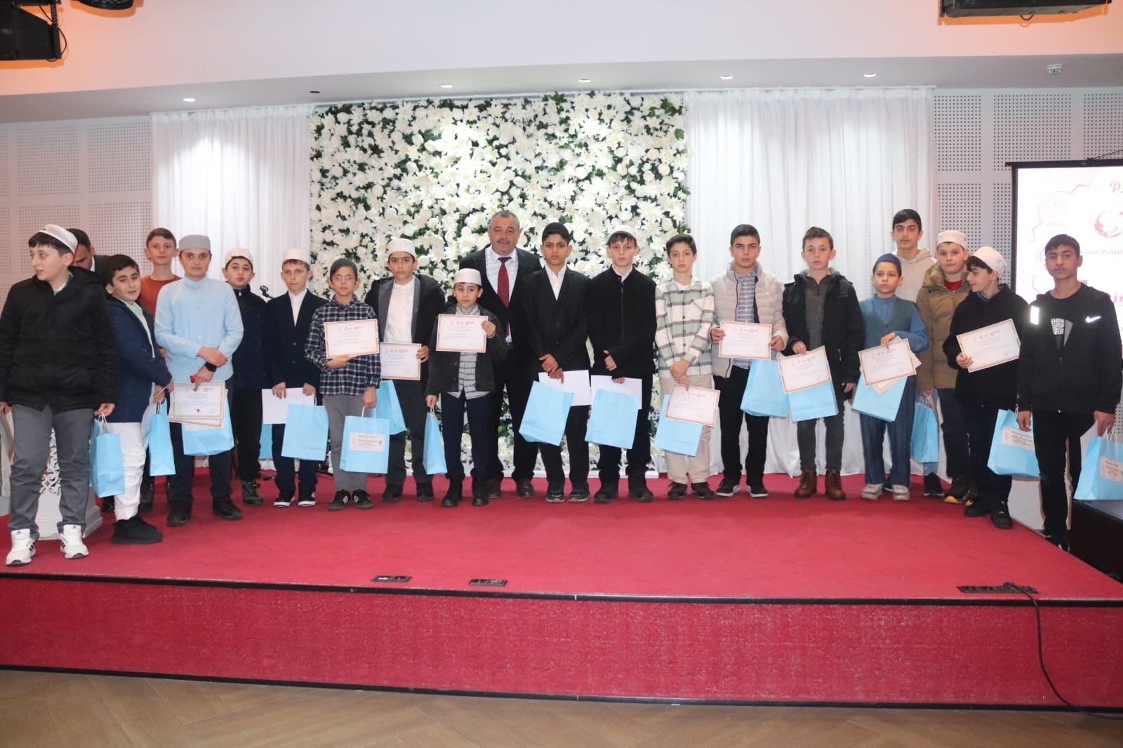 62B504Ad D7D7 48Bc 8E5F E67A190Ba248