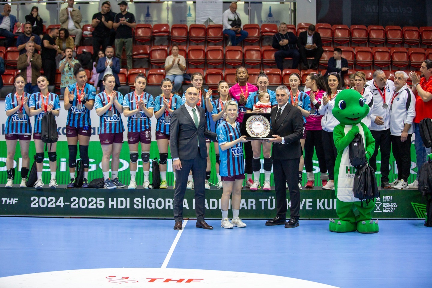 79677237 0A6E 4C6E 9Ff5 82A0F6Ff2447