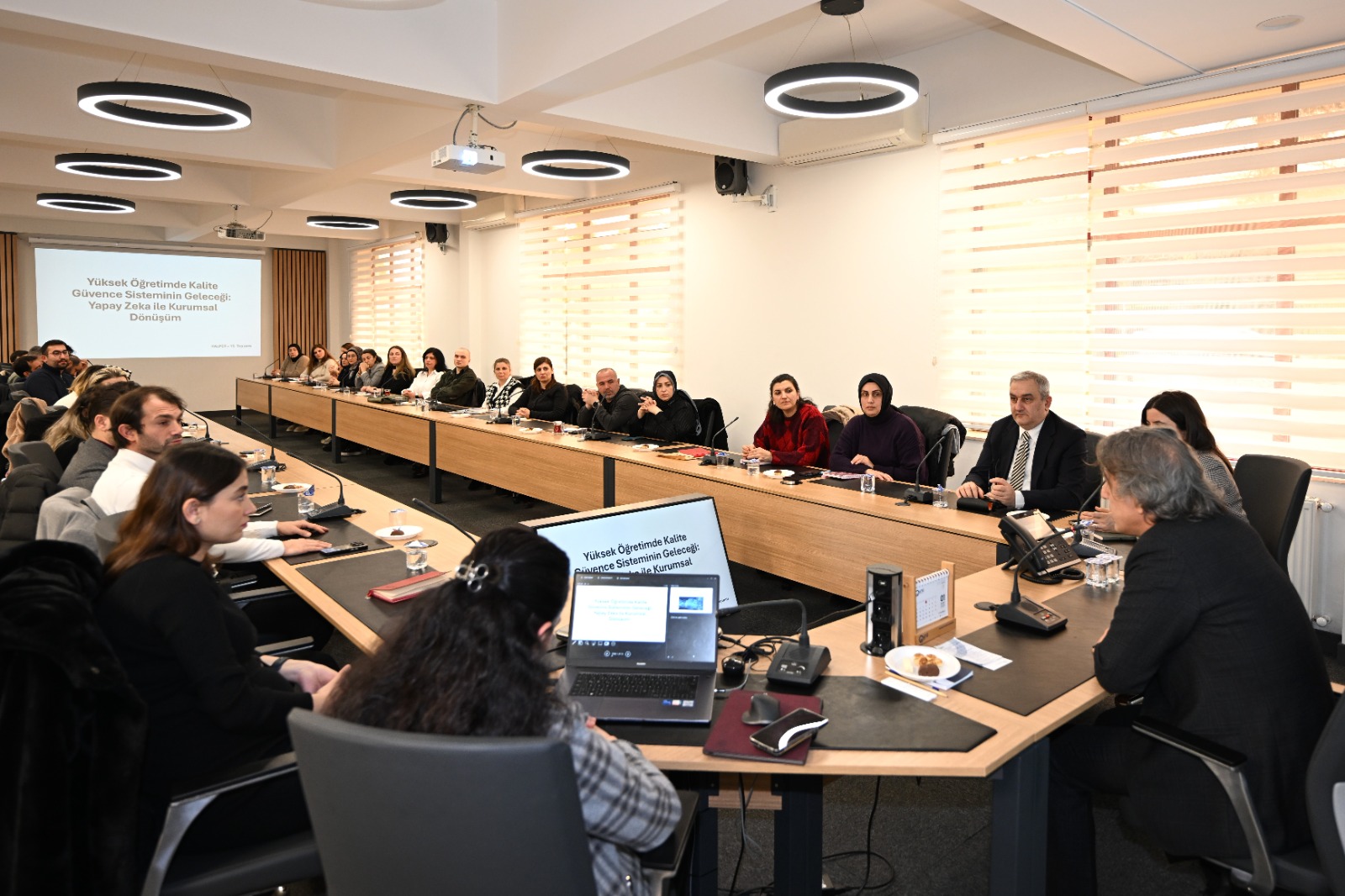 7F247E5F Ee64 4472 A9B0 0816E098Cd77