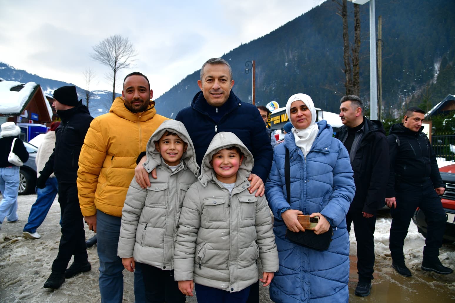 9045D0F0 E73D 473F B339 F90Dc78552D5