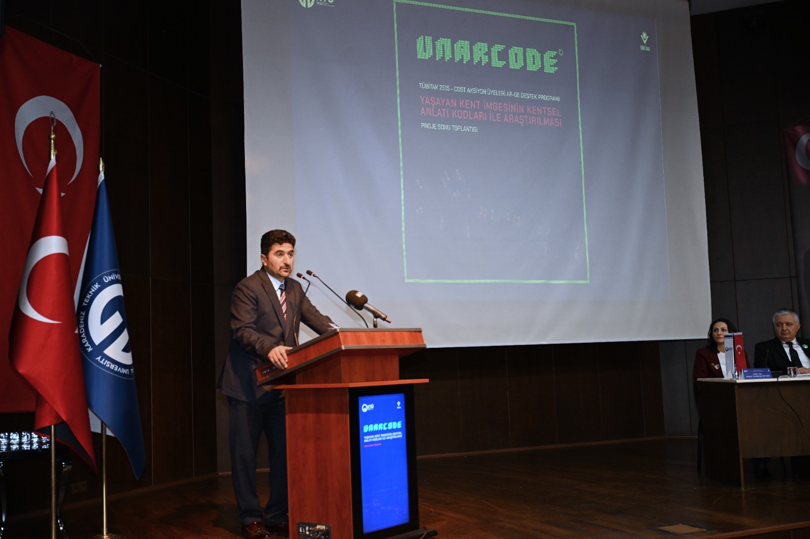 97E4Af4C Ca5F 4216 Af20 Afefb6Bd2739