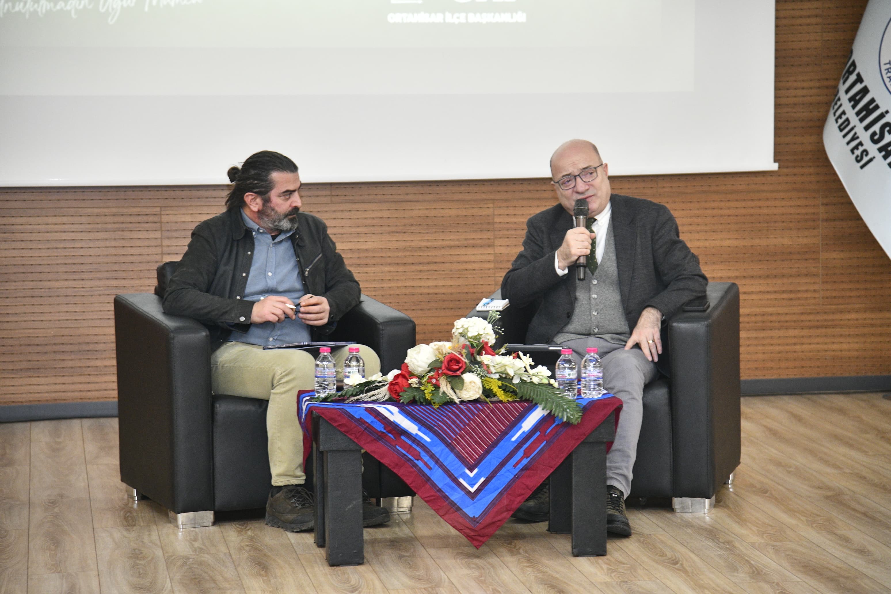 98Ed4F63 915A 4027 Bf63 Fc2A6D44F93E