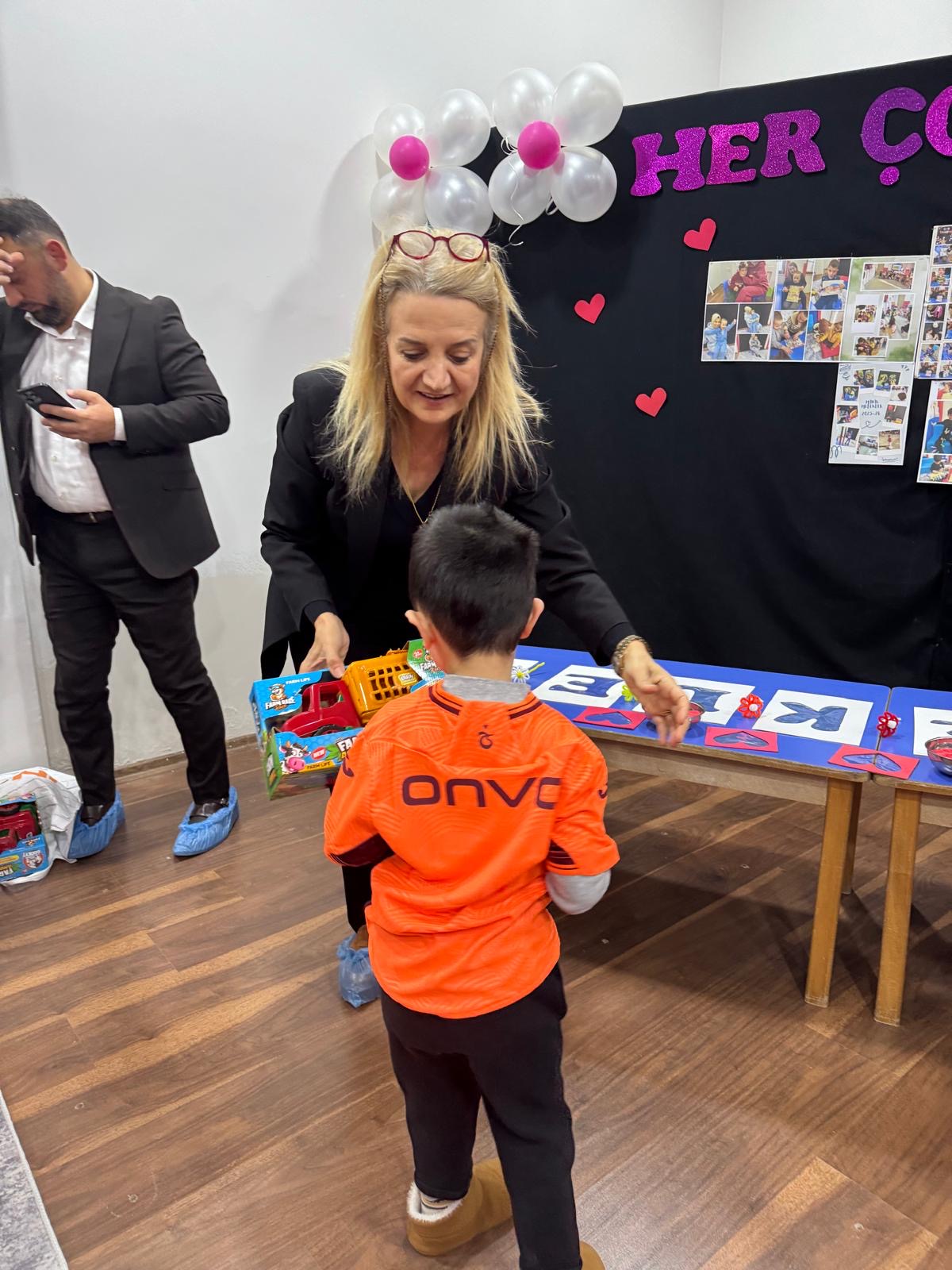 9D430243 5F8D 4Dc5 Bdb9 3Ff841B85804