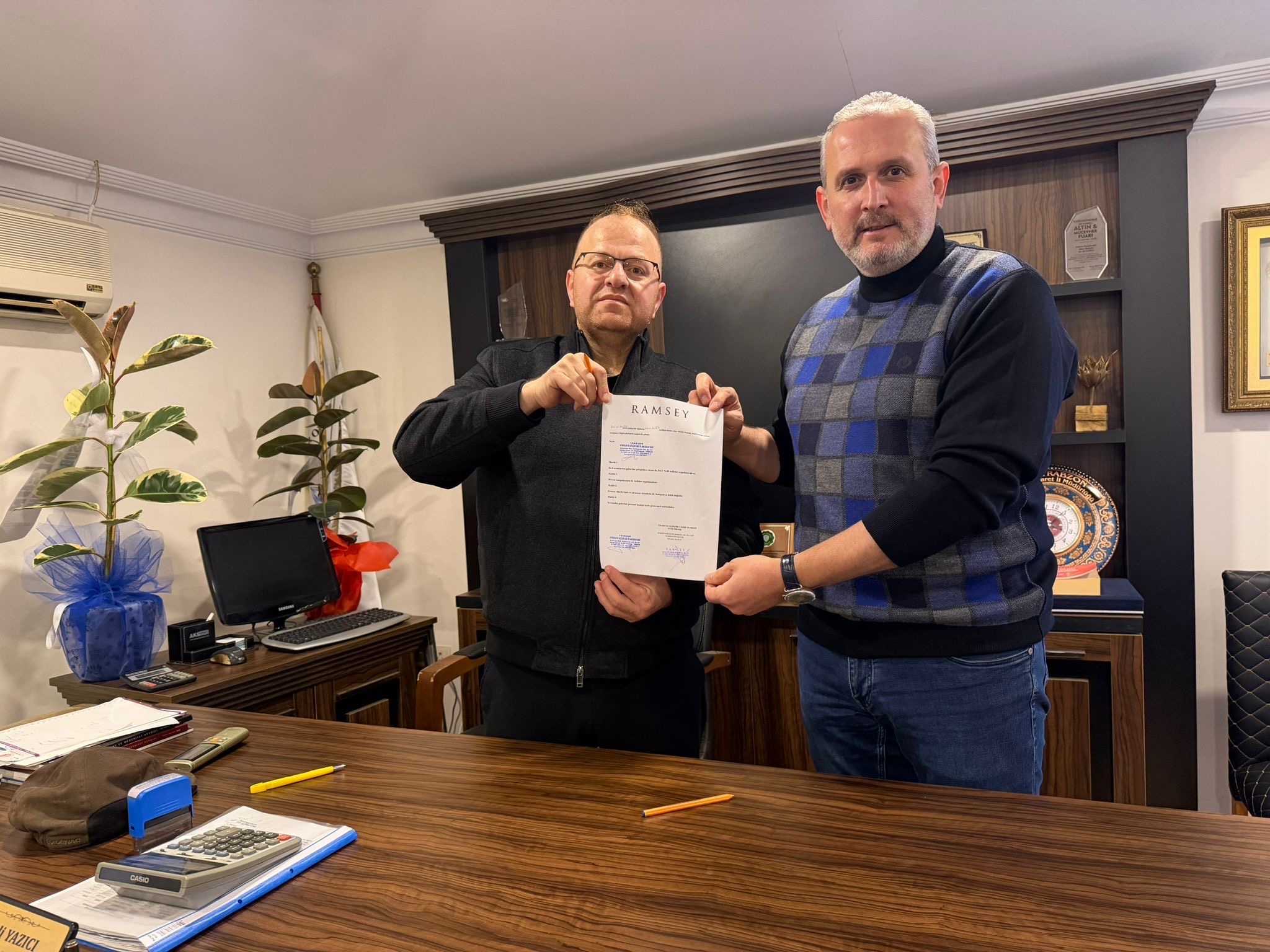 A0371 B65 2 E18 4048 A F69 670 F98 A70 A9 C