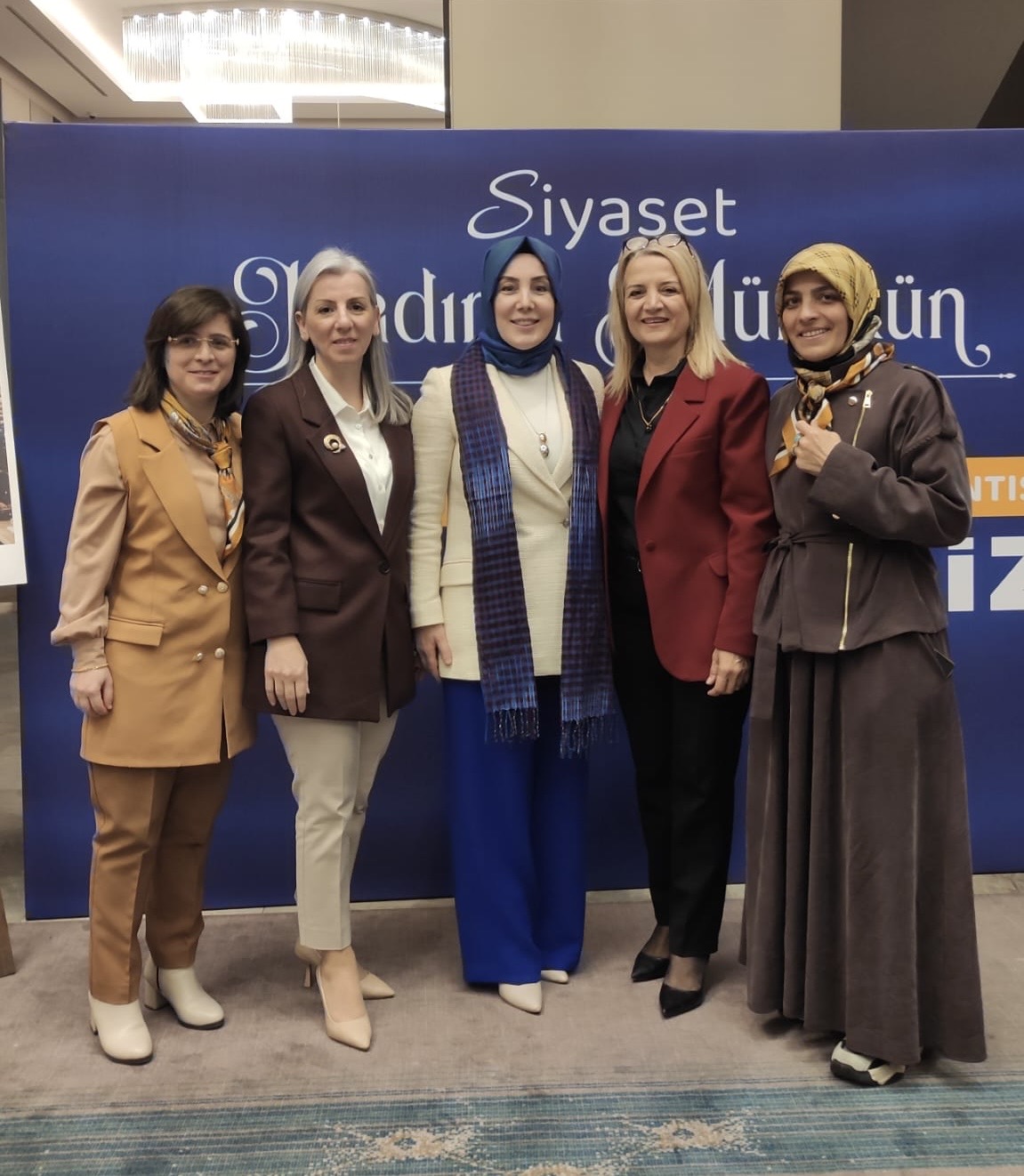 A9C0Fce6 D503 4E63 9Aea 8C4Eae0125A9