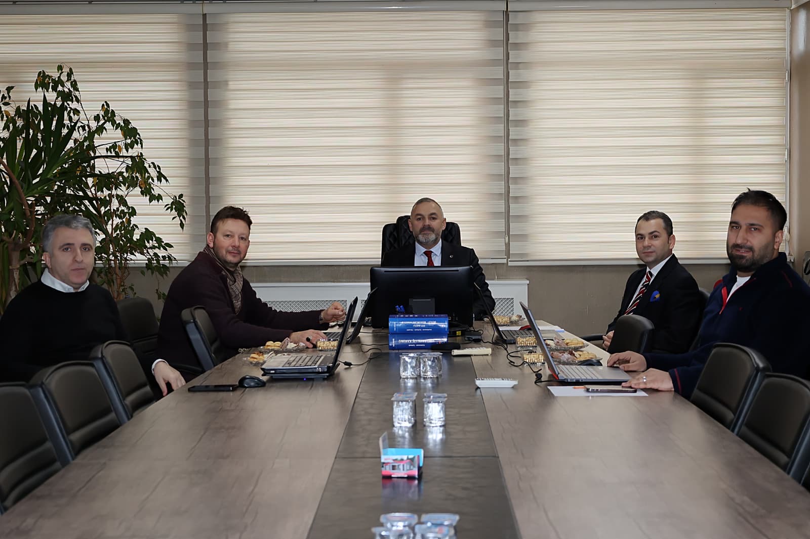 E2A90562 8D4A 4688 Abec 9D5C47828868