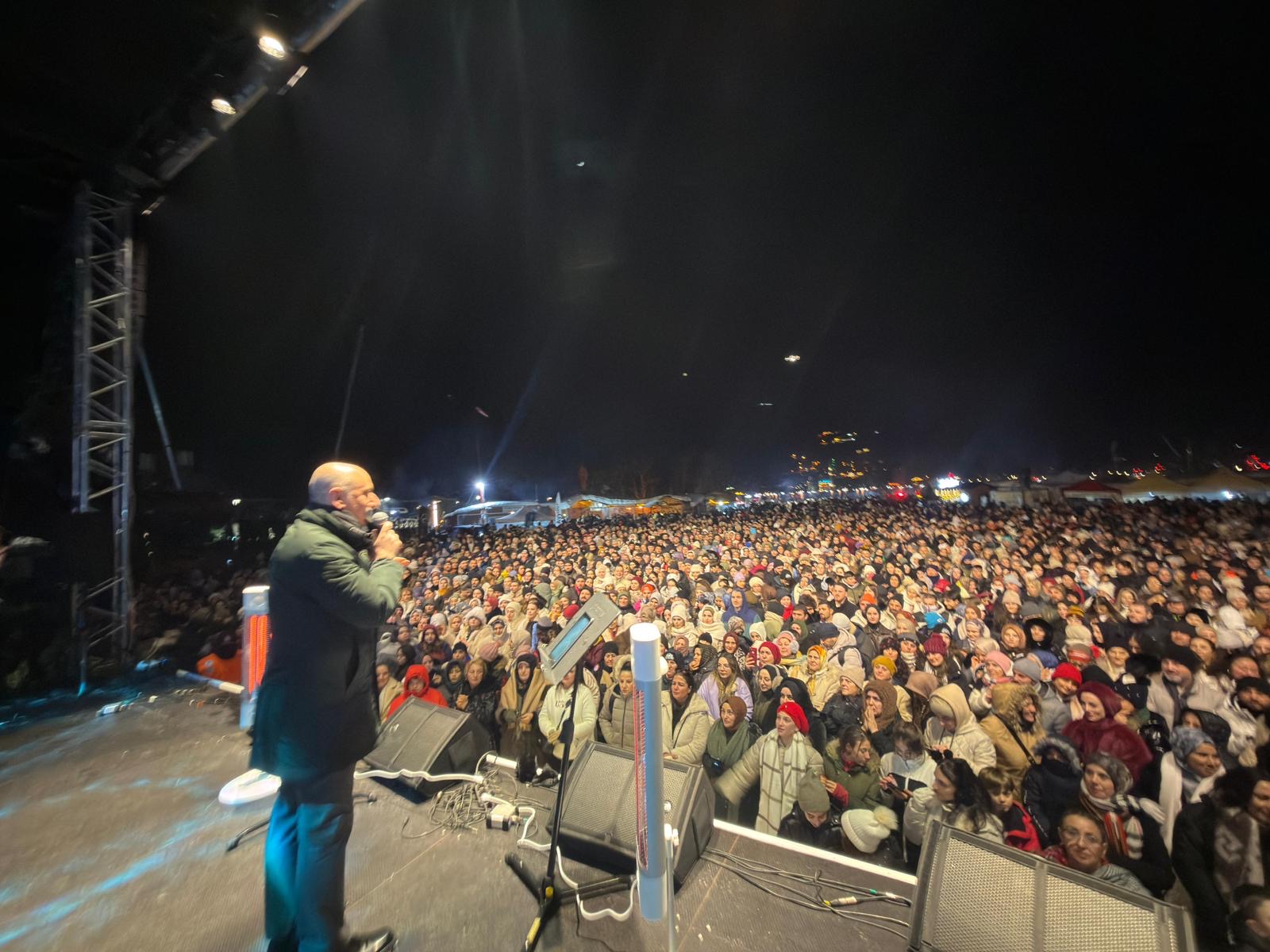 F034D57B Bf48 4B0E Ab93 0C4Ce3Fe7453