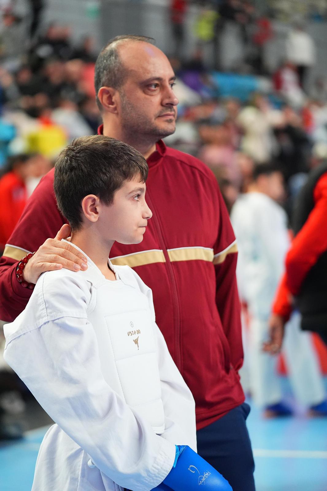 1160860F Fb2A 4241 963A 35E934B4B4Ca