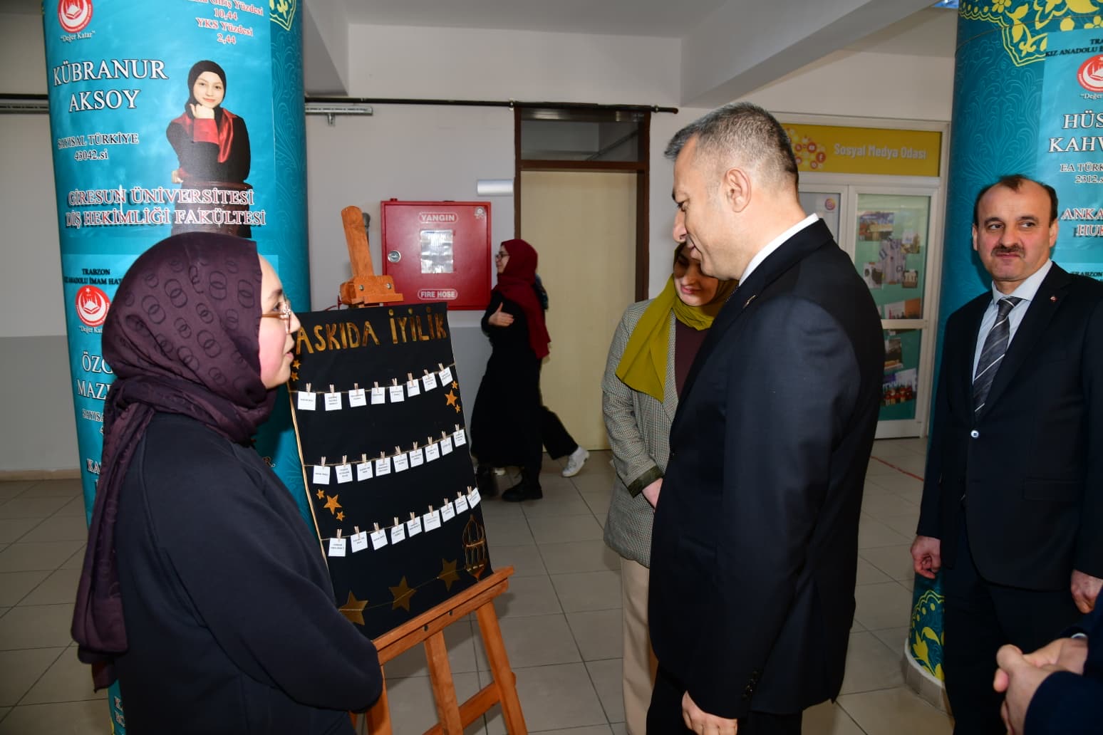 3A2Deeeb 97Be 43C8 B7Ae 3E7D249Df014