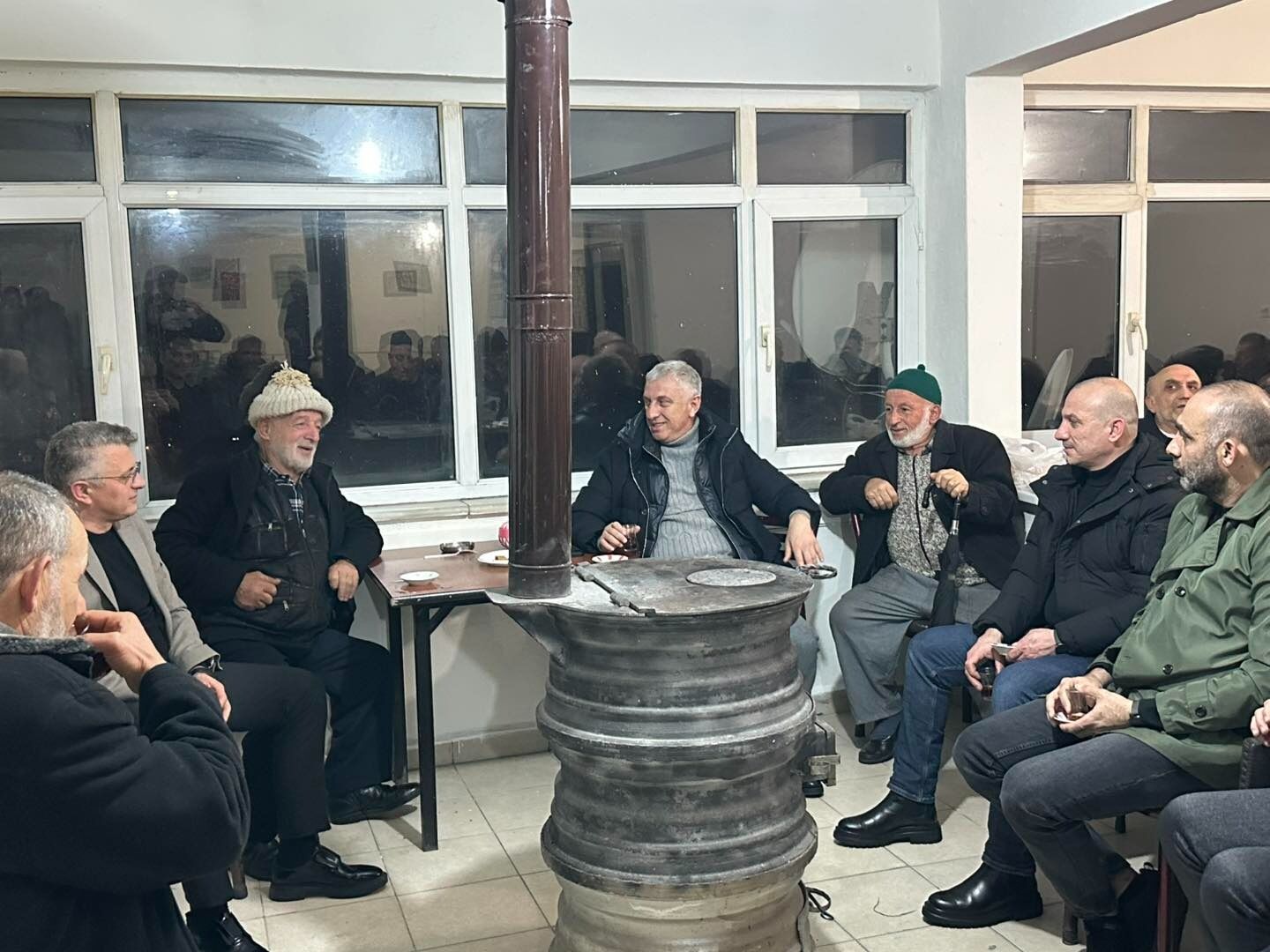 48D95B58 E985 4073 Beac 6D6A1E737998