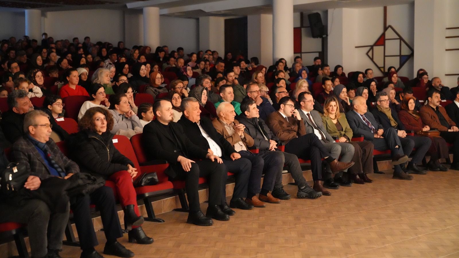 4A1D2Fcd 555B 4443 A373 7D913Fa007Fe