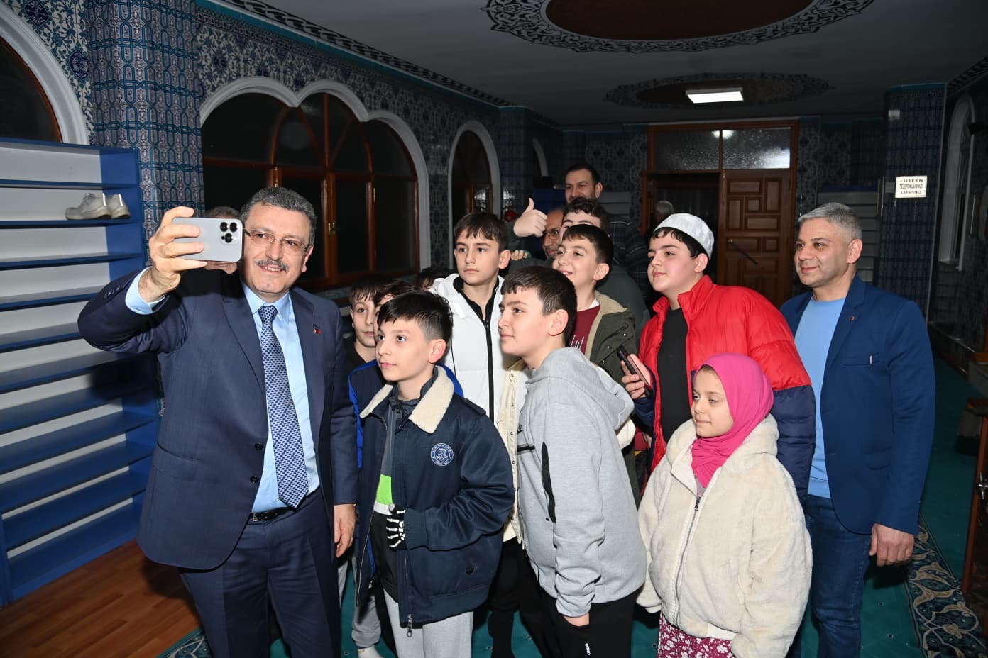 6572A56B 8F9C 4C02 9Df4 Edcccacb457B