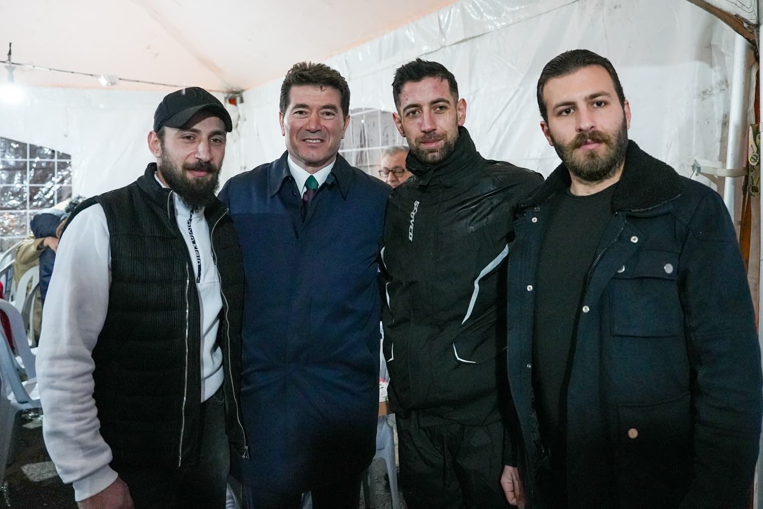 8B8828Ac E18D 4A47 939D 4E702833F0C6