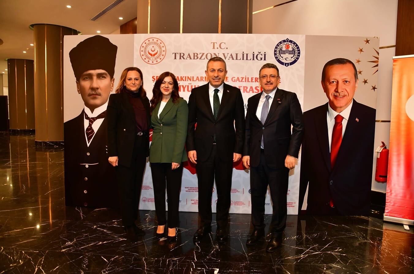 A571273 E 558 A 46 B8 A65 A 2702470 B D847