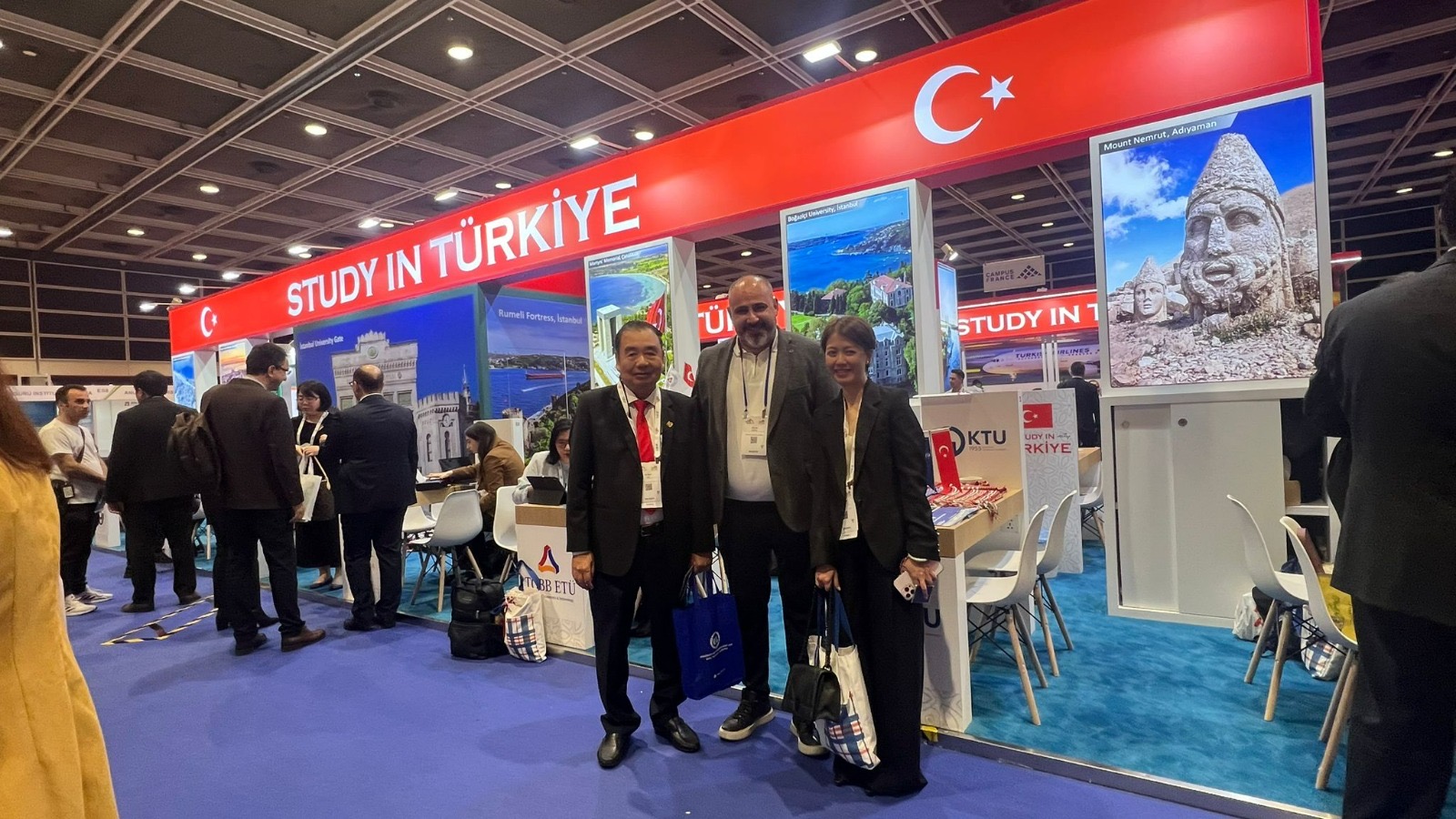 Ac2E65D1 B5D4 43E8 B28C Ac6Fc5E6544F