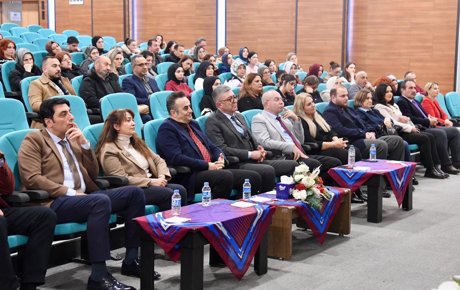 C2C3C03B A584 4F95 Ae74 6D3C5541C72B