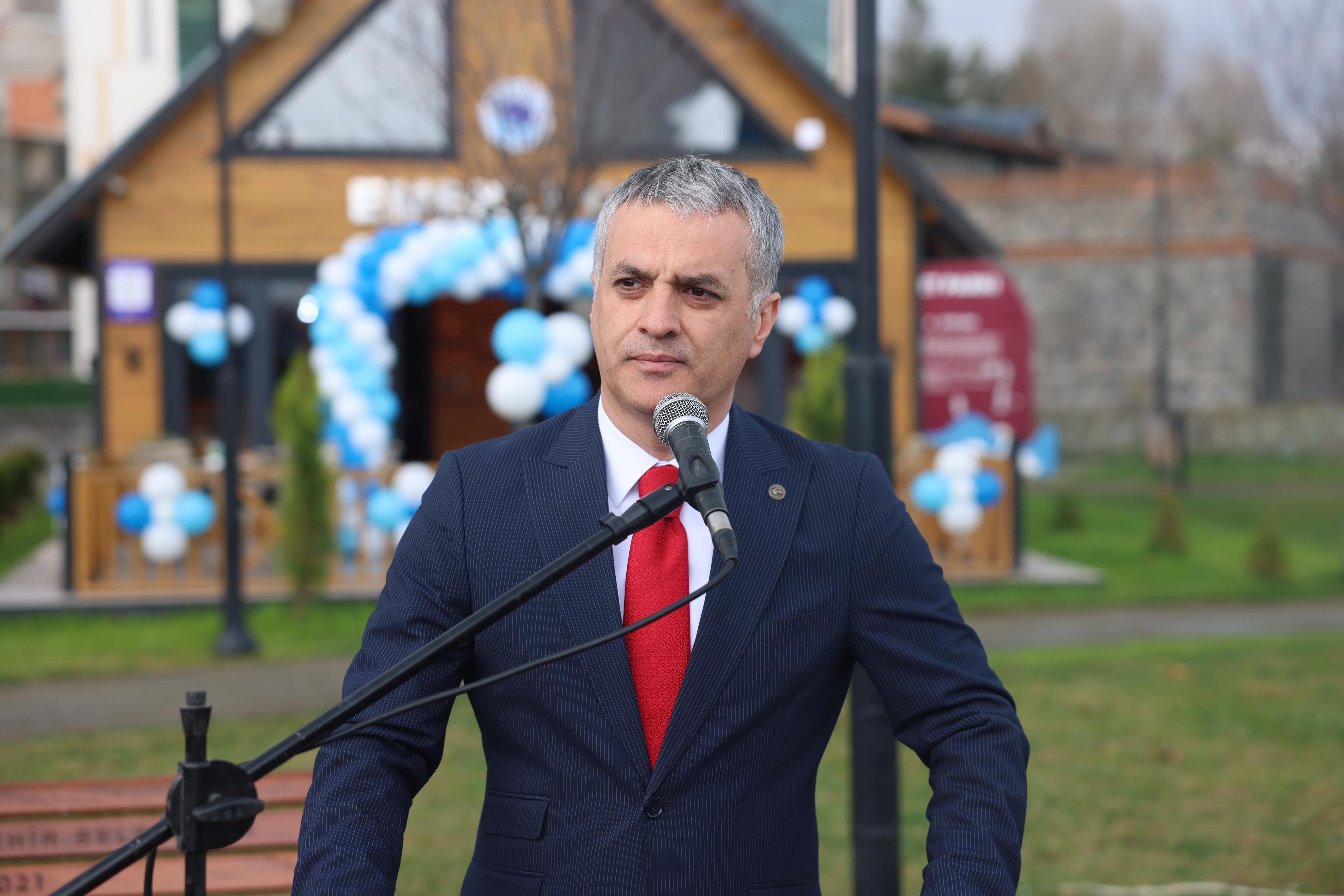 D4A8D85F D038 475B A2B3 048A6E91C4D0