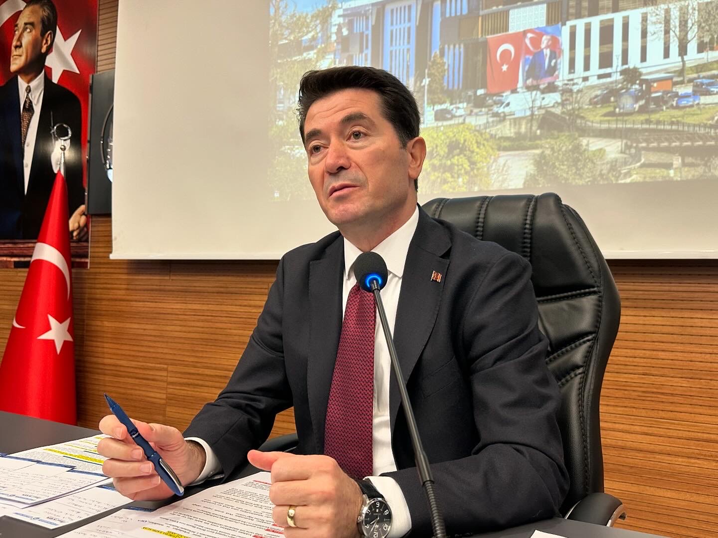 D8 B976 F8 F0 D 4 D F B 8871 036482 C8 B354