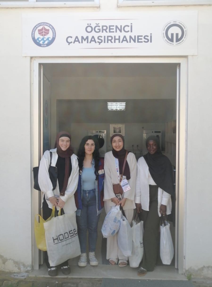 Ef8Ded25 F803 4180 80Aa Ce24C1B188F3