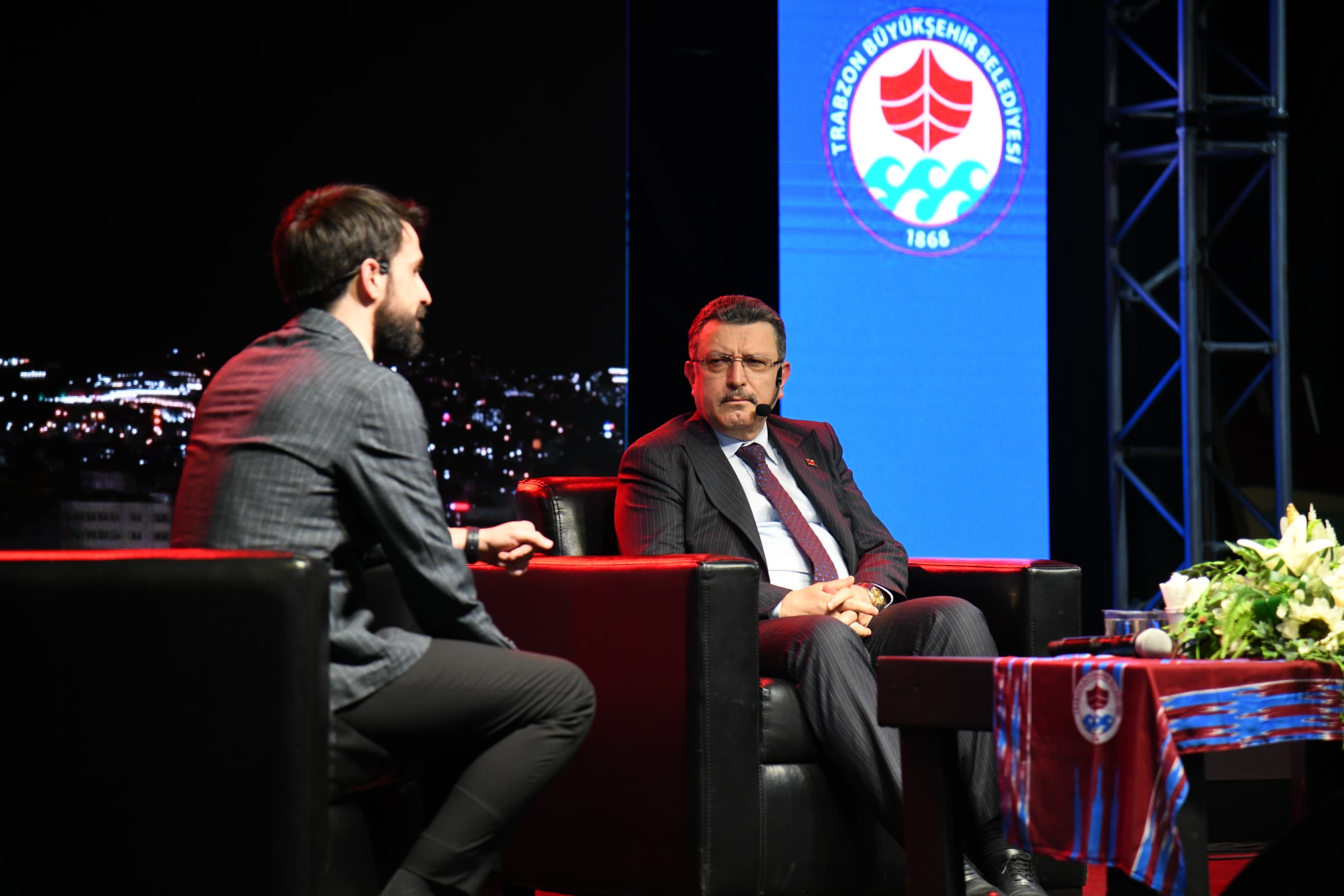 Fda230A5 B5E7 477F B810 C94Dde4242C0