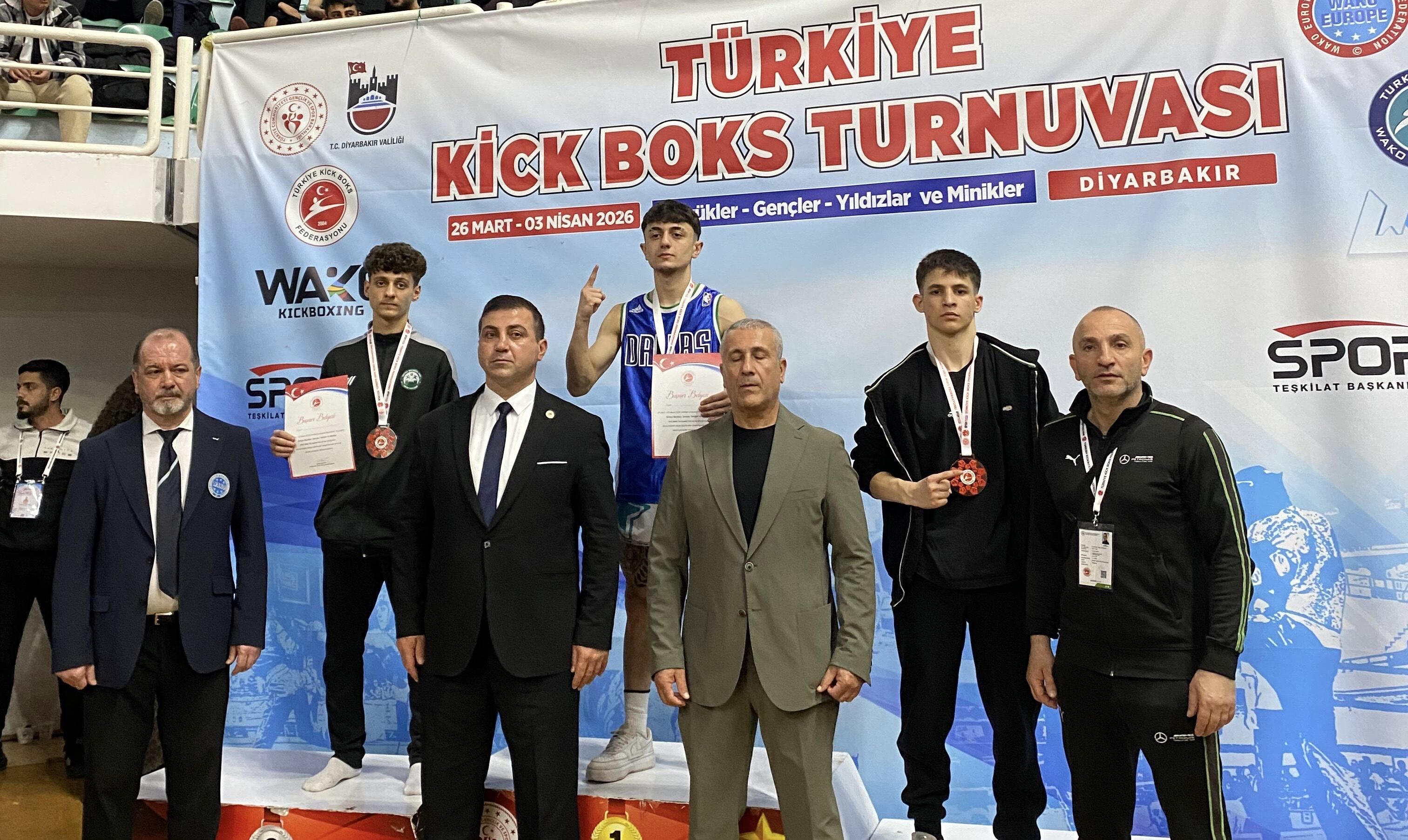 1Cad1Fe0 4C70 47C8 9077 2D4406F1A825