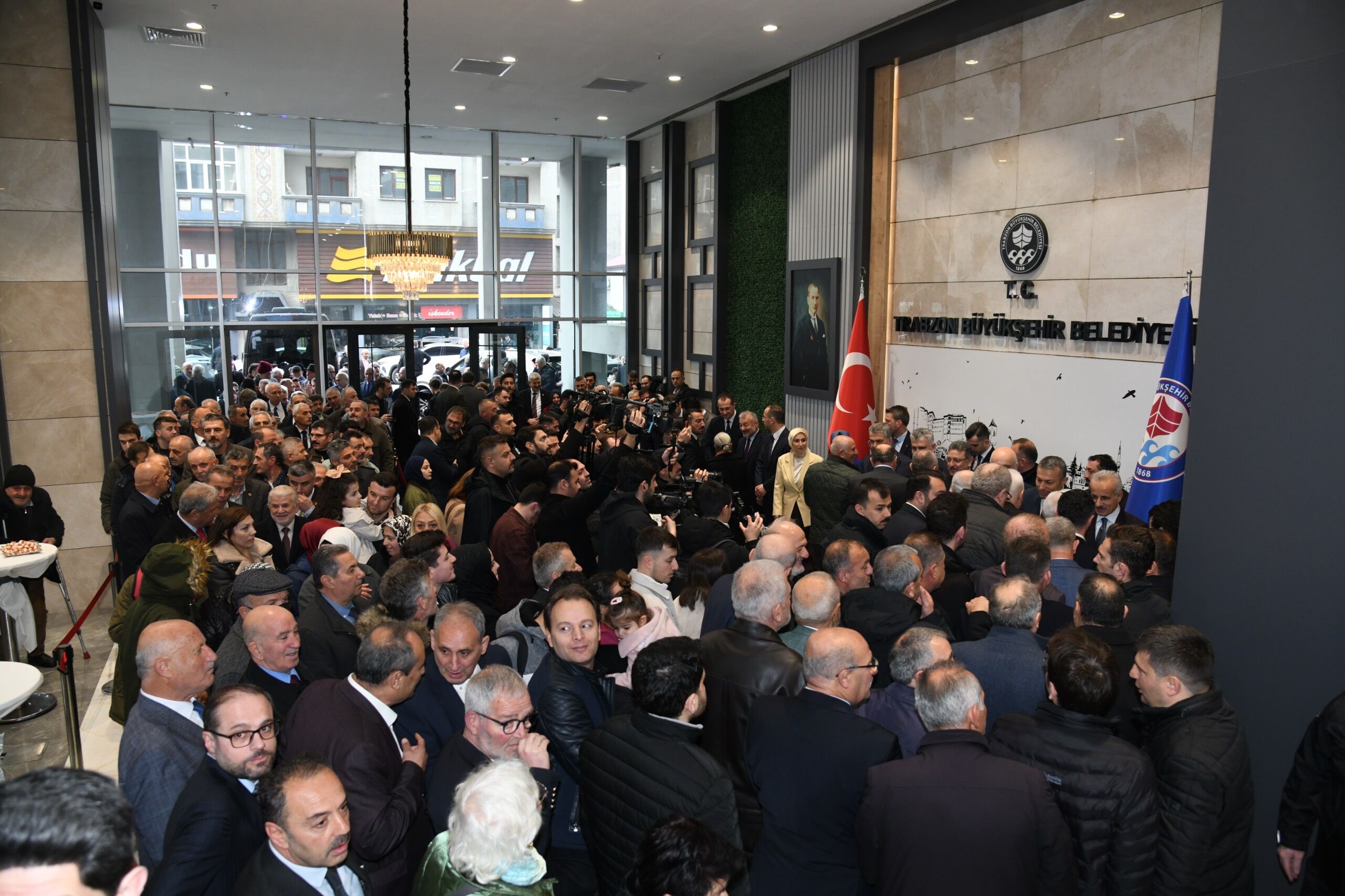 33Bbf9Cb F181 44Af 84A0 79261A2B45D7