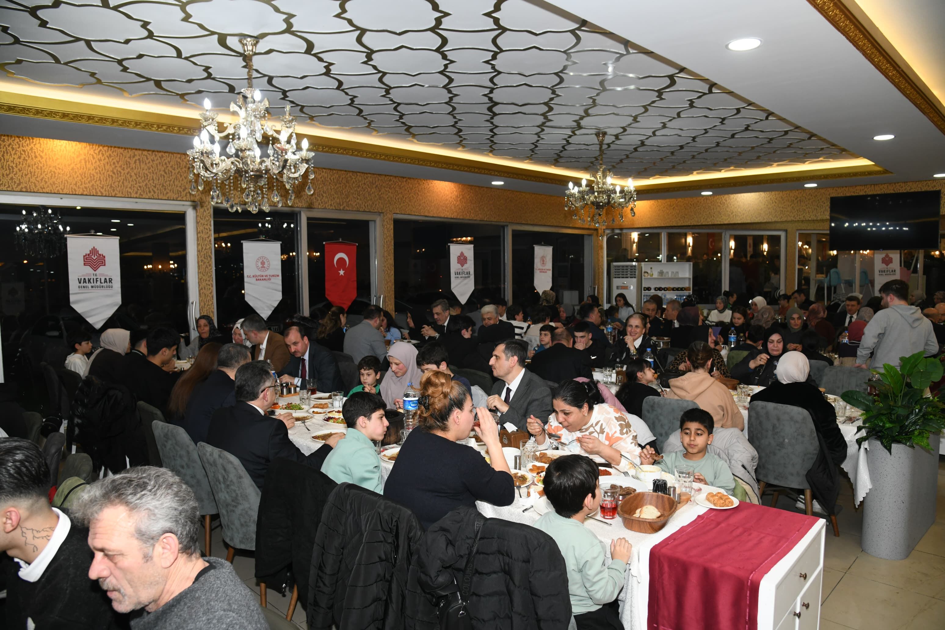 4C4Fc439 Eff1 47E4 Bde0 8F2C27F9Bd8B