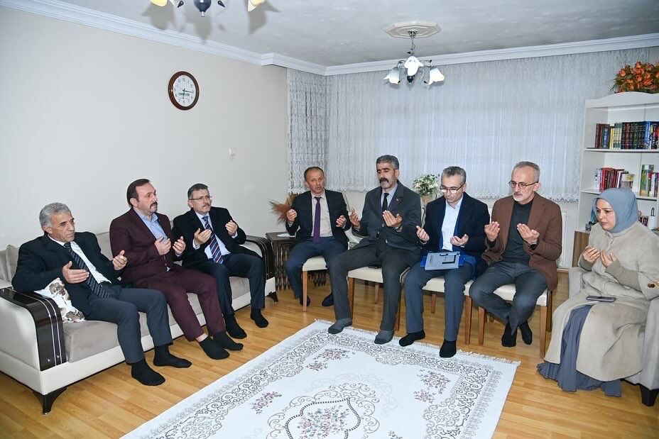 5 E4 C4045 B03 D 4 C D2 B A B C 9375 E6394 B88