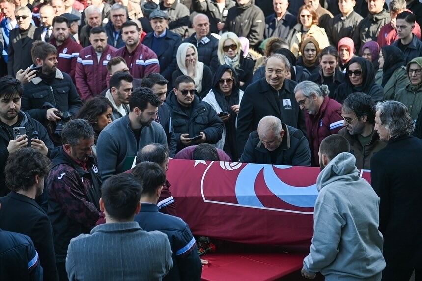 6 E D E2 F76 E2 D5 40 A3 85 D6 B478 B4 A4 A C94