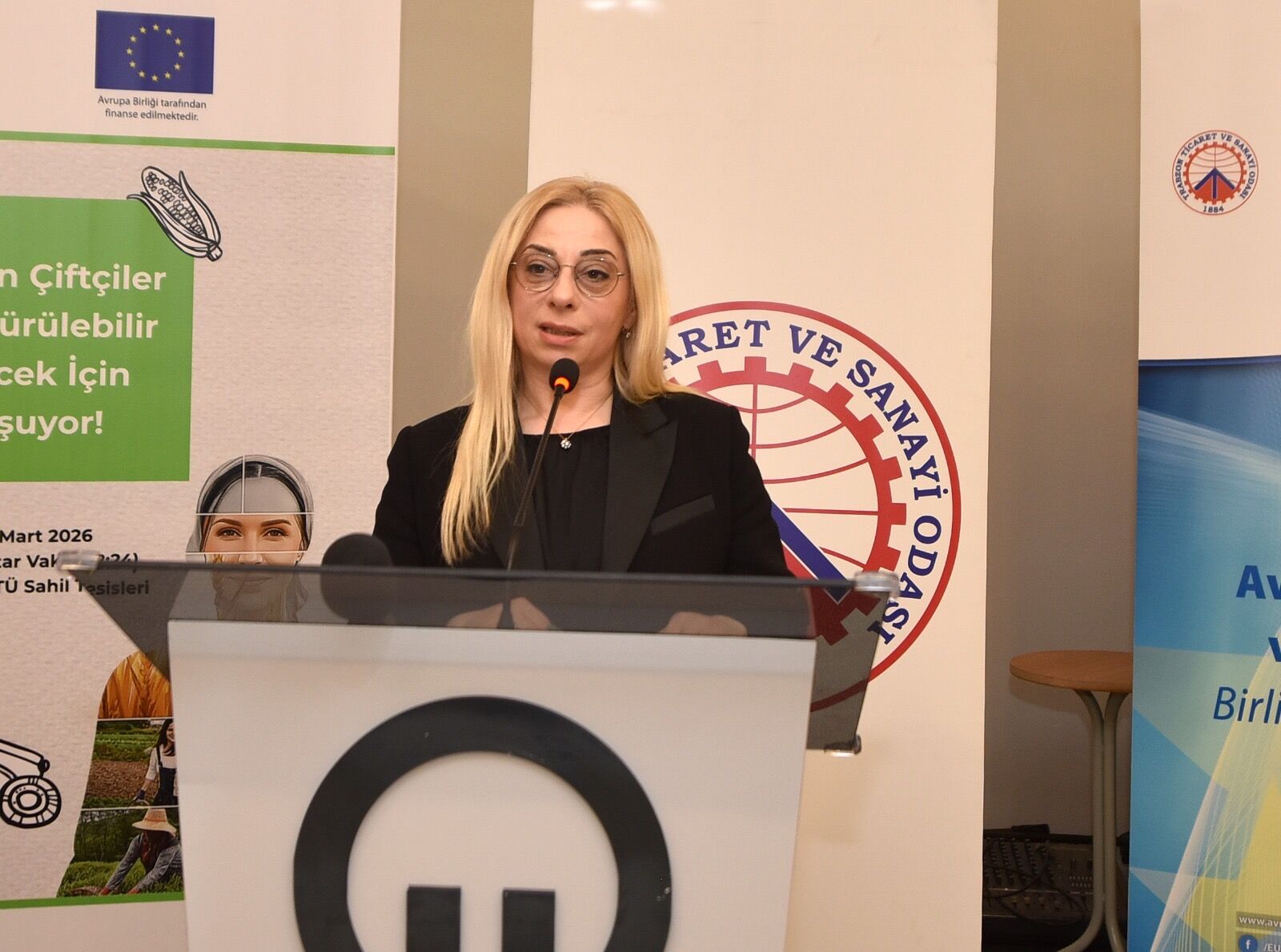 7390B07B 021F 4A08 8220 90699E74C4C9