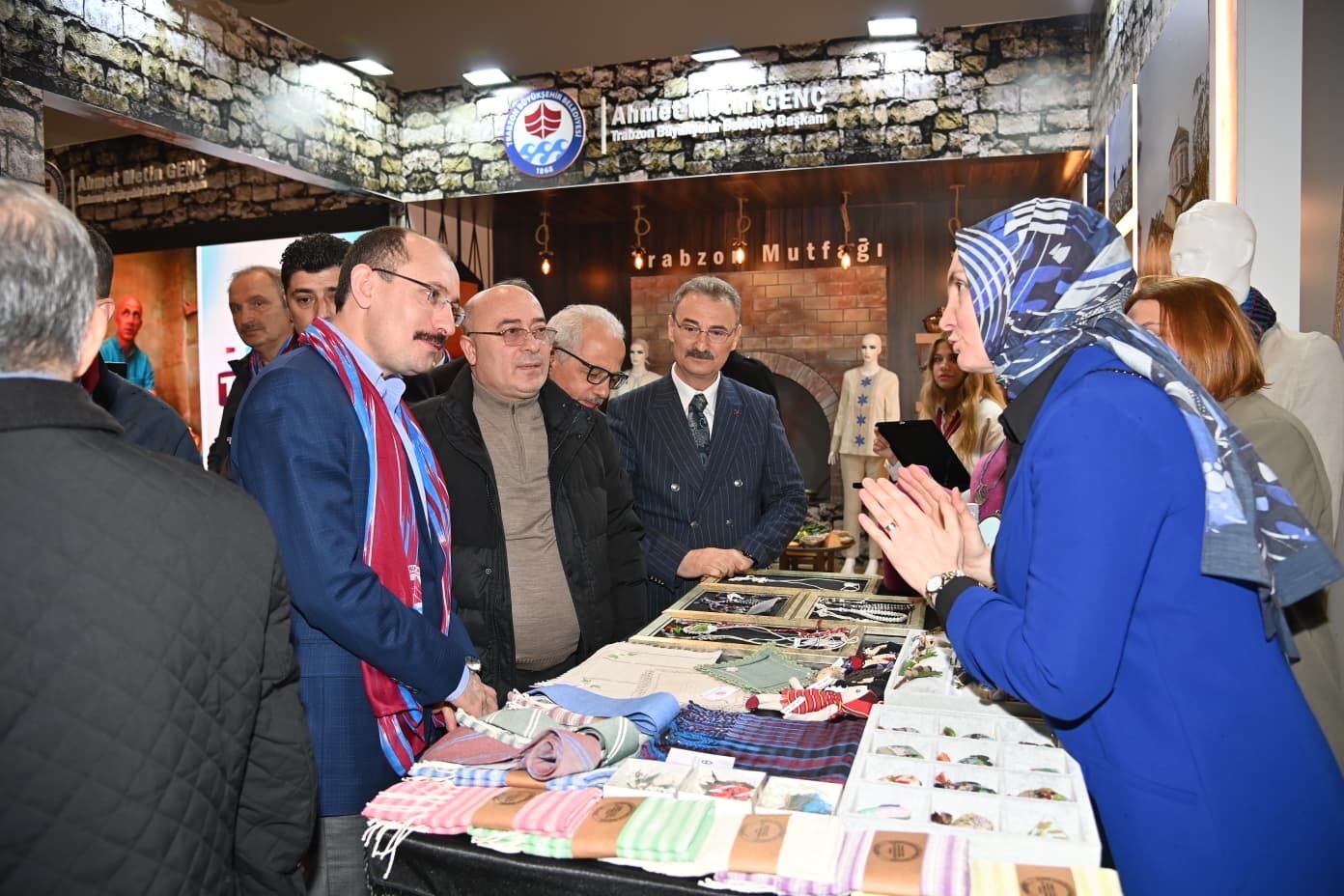 8E83A335 5D19 491D 8185 9D1F3Bac04Aa