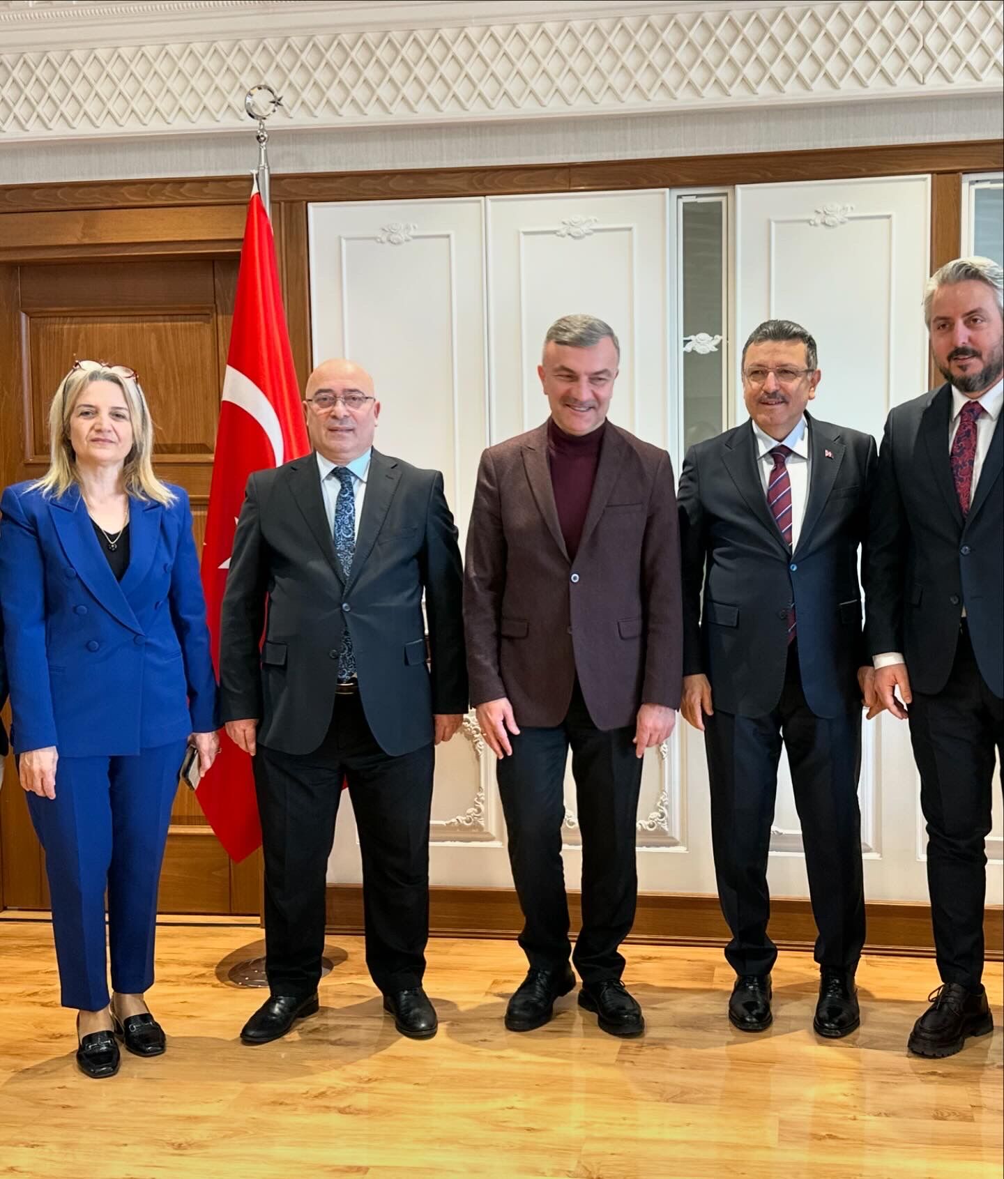 91 E B C D54 691 E 4 C C C 8100 25 D819977773