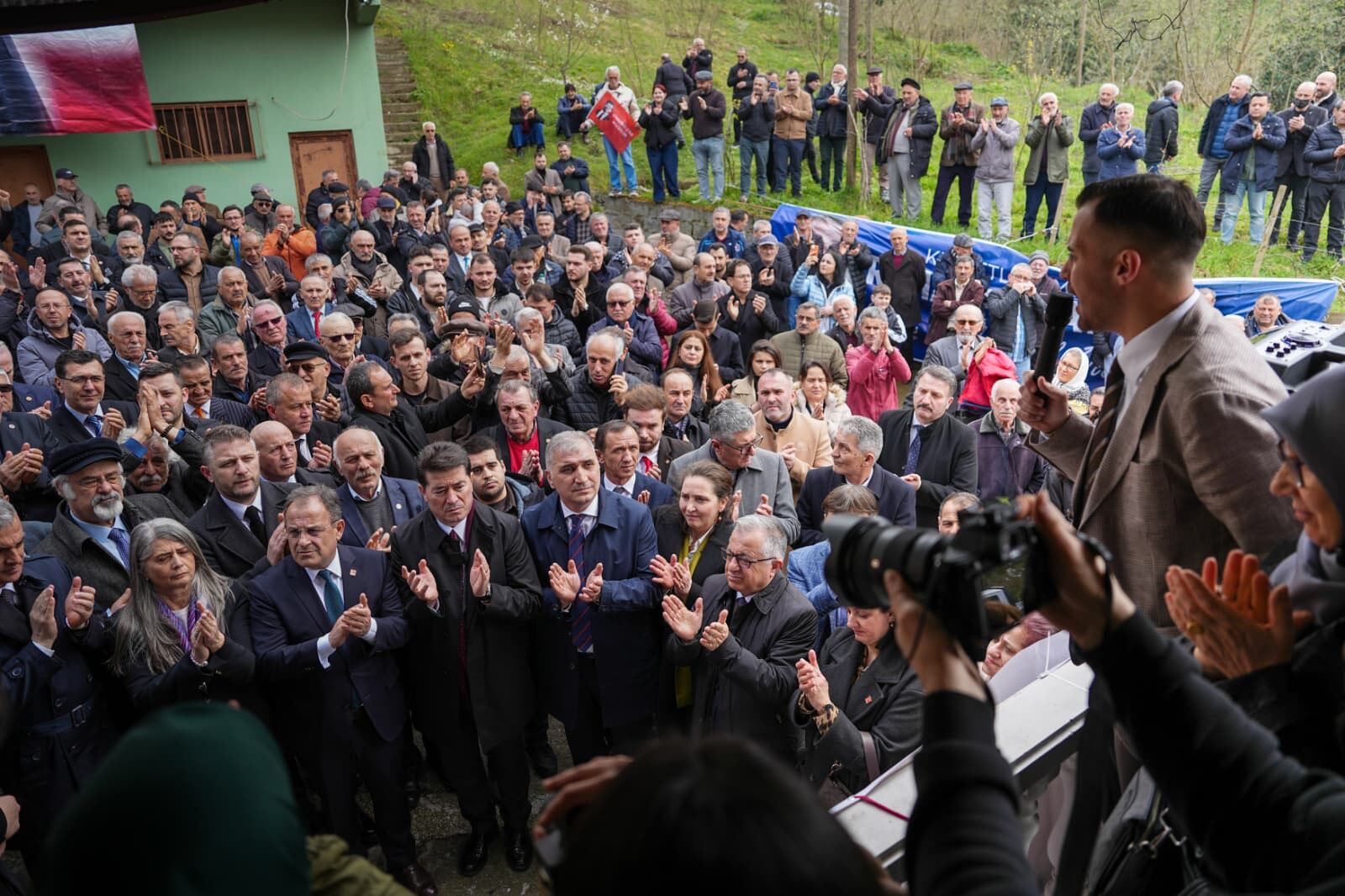 948D6Dd0 F4B9 464B B3D2 A696F2331Aeb