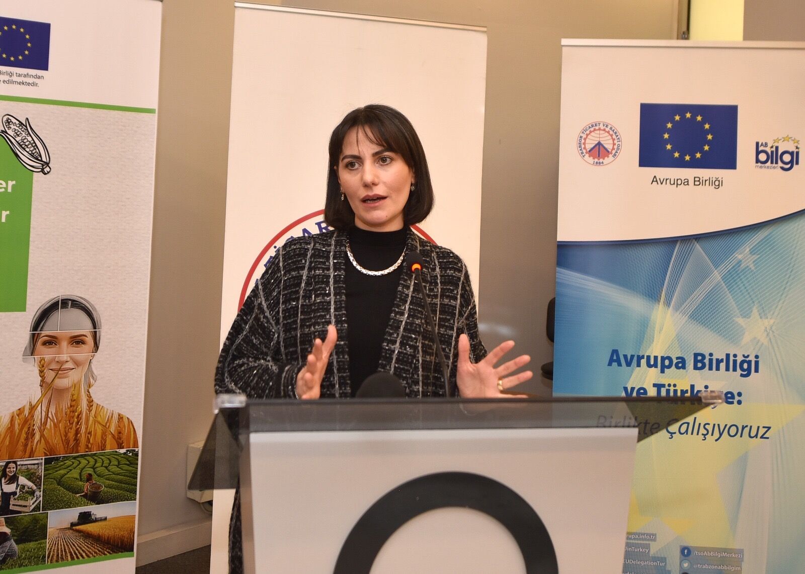 B7F86E8B A26B 42Ce B9Cd 14C2E26Eec58