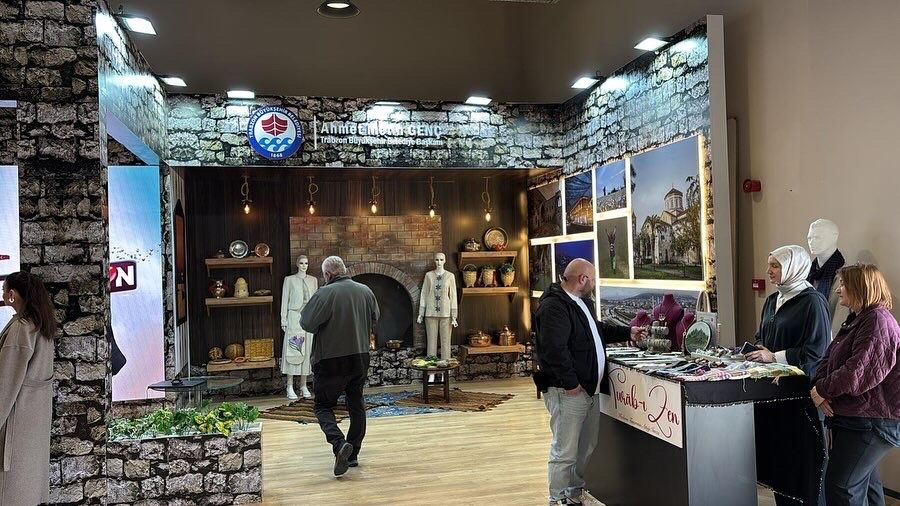 C616 A E F9 4351 44 C1 8240 B0290 B E3235 B