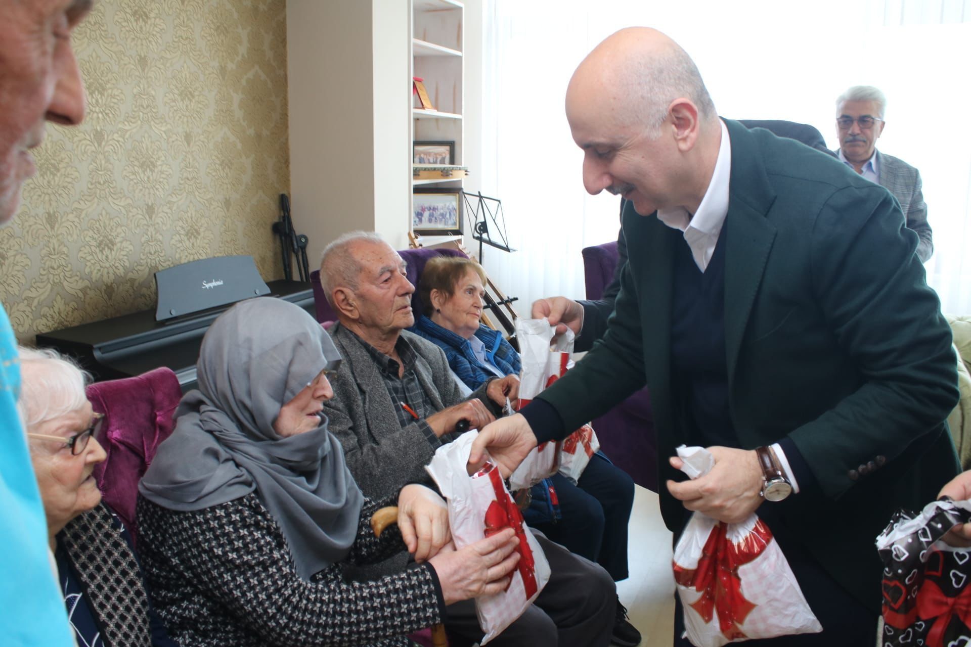 Ccdc4C32 3999 46B3 92Ad E74D767C05Ba