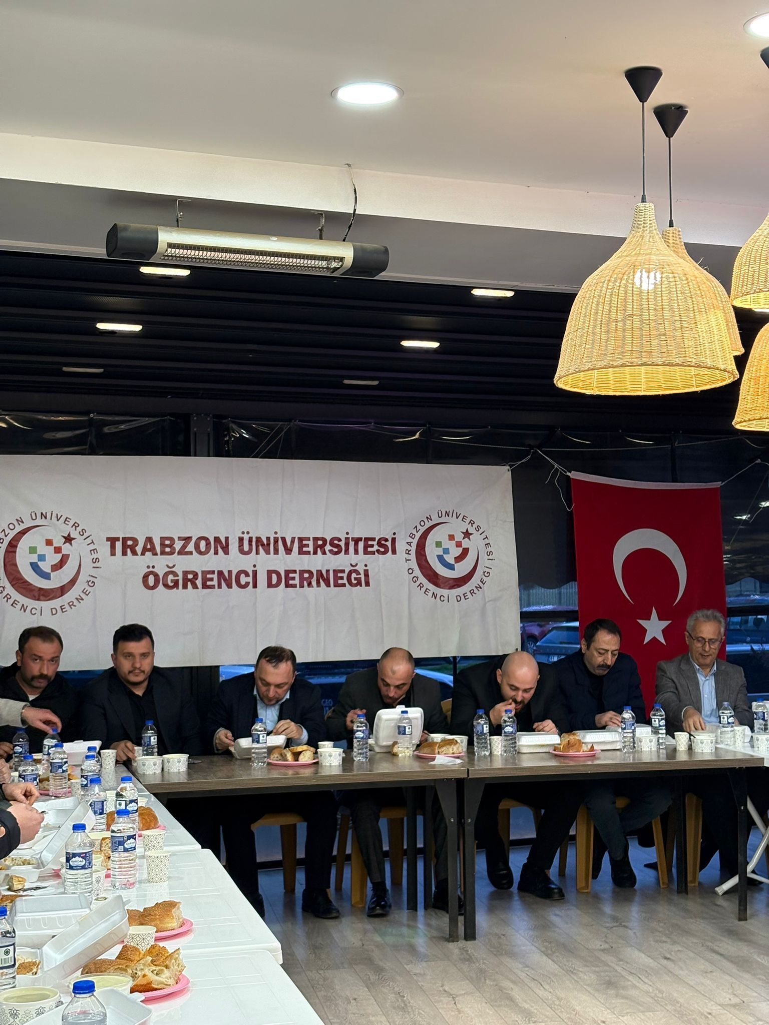 Ce2B32C3 F608 4Db5 A455 1726D7C7B8E3