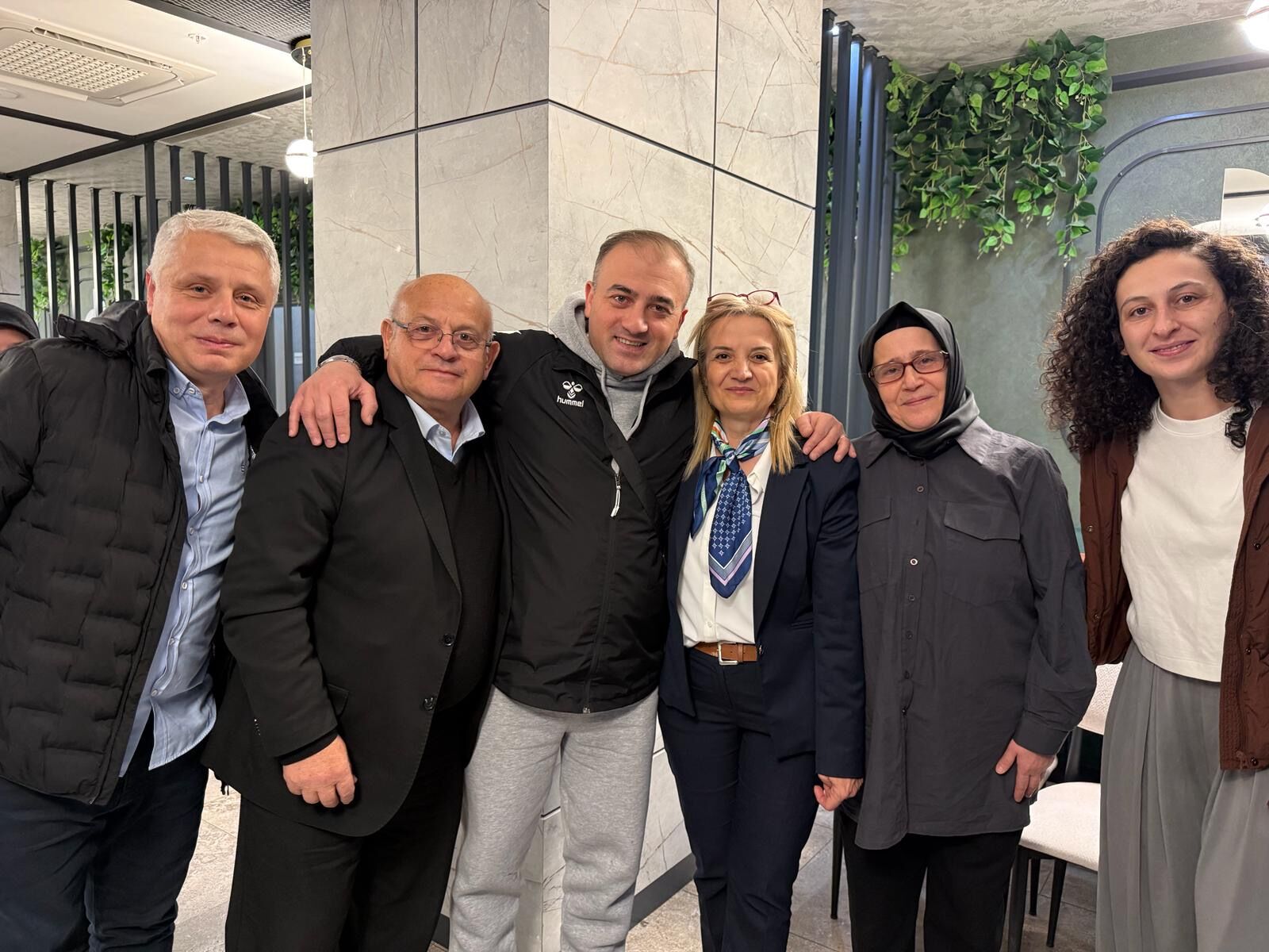 D4Ee16Fa 513C 47D9 9Ef2 E112C5Be11B2-1