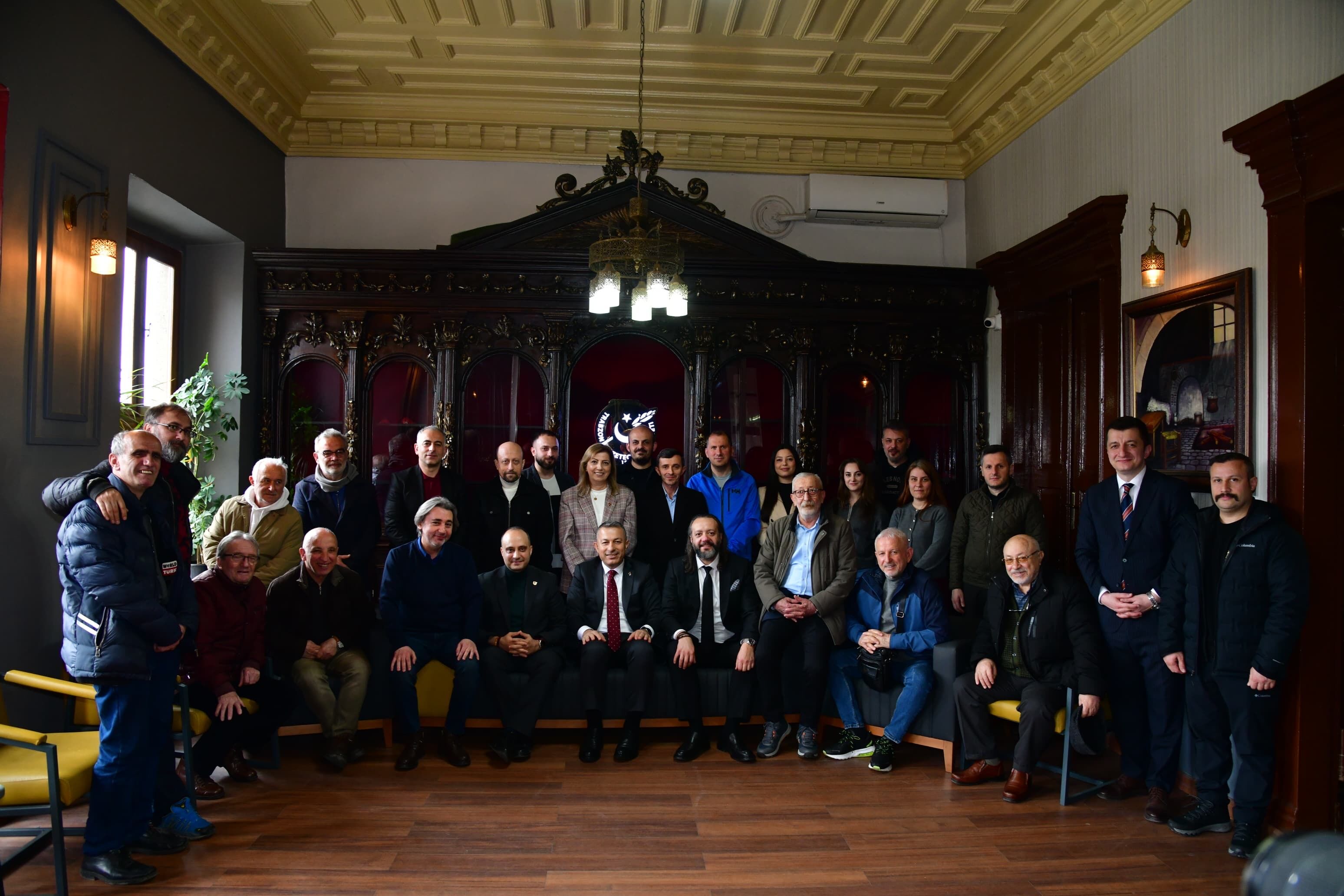 D6051544 A25B 4C56 B169 E9Aca8D5De39