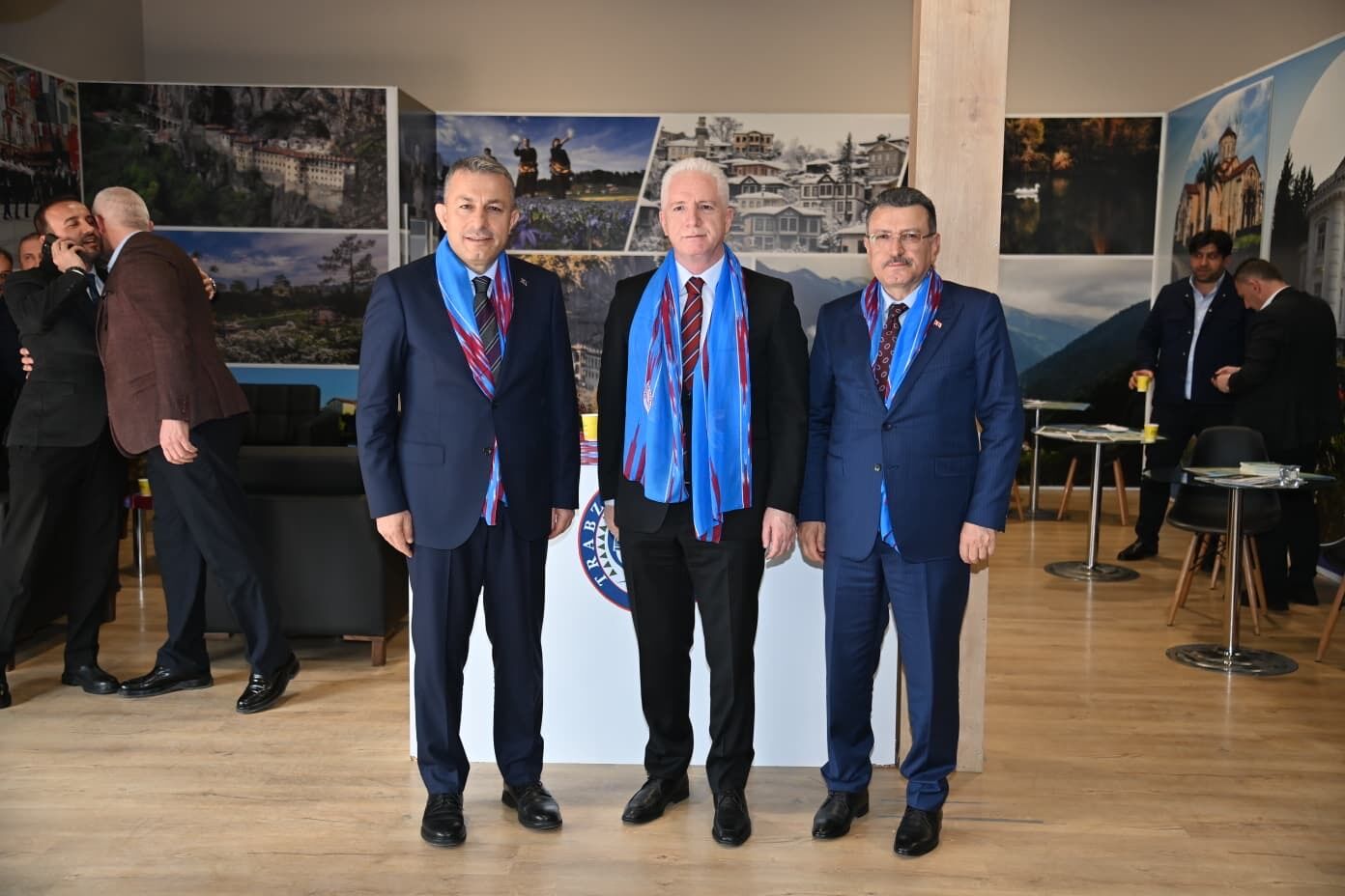 Dee0Fae6 15De 4B97 93Ae Fde21C215F79