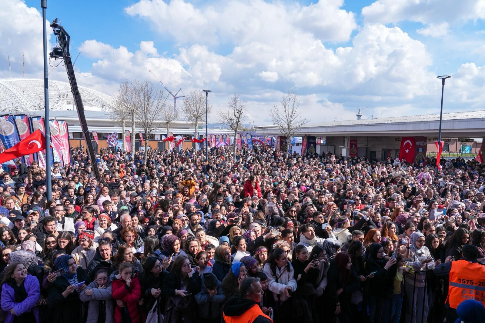 016486B2 9A28 45Dd A344 01D73976Cb7A-1