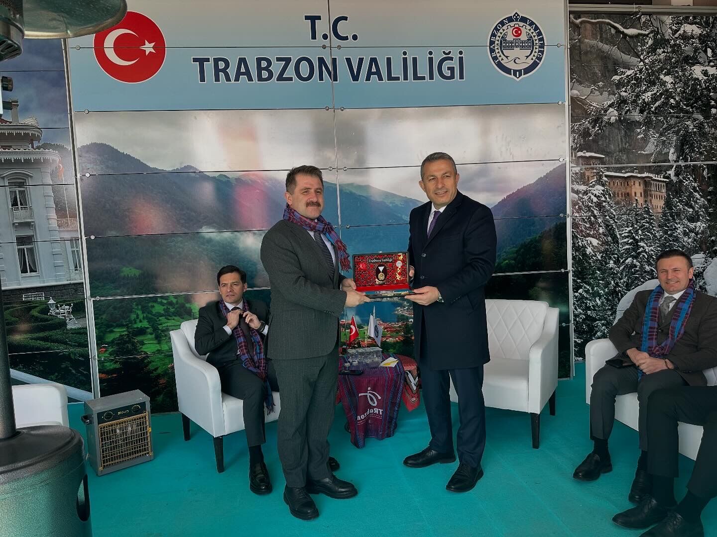 049 D2790 D91 F 4240 8 C D6 72 F6 E C06 C356