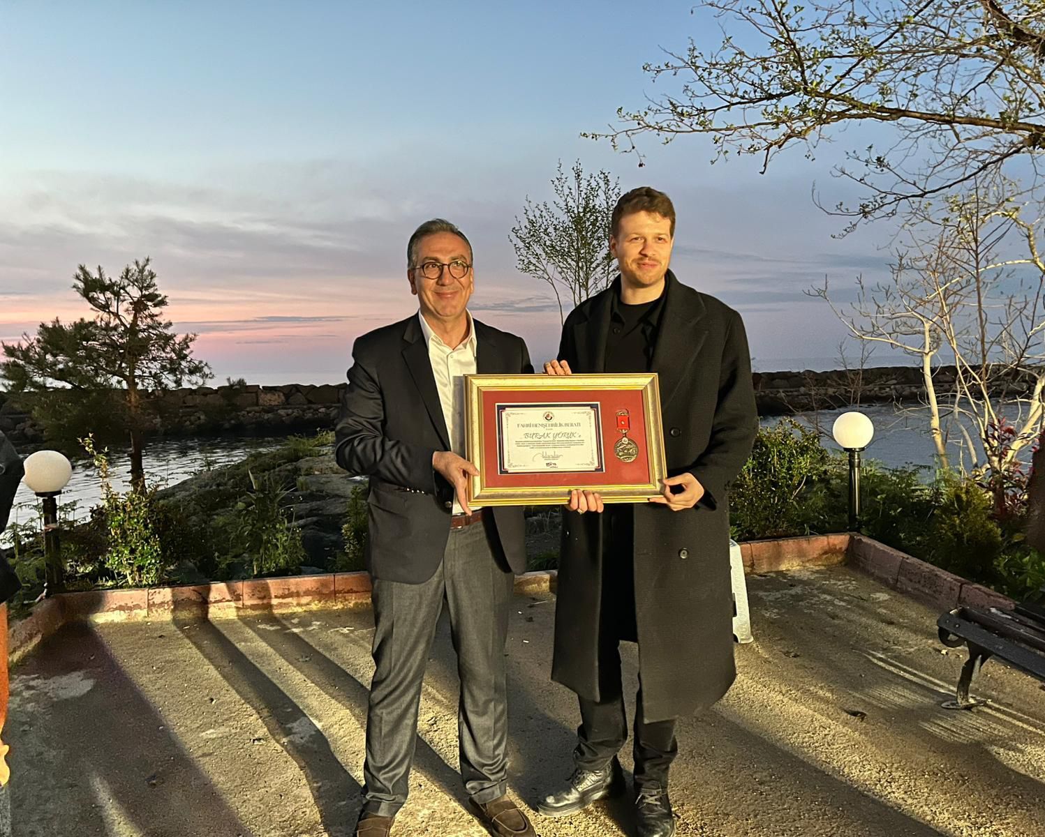 0F2D81Ce Df49 4471 A9E7 C834B93D82D4